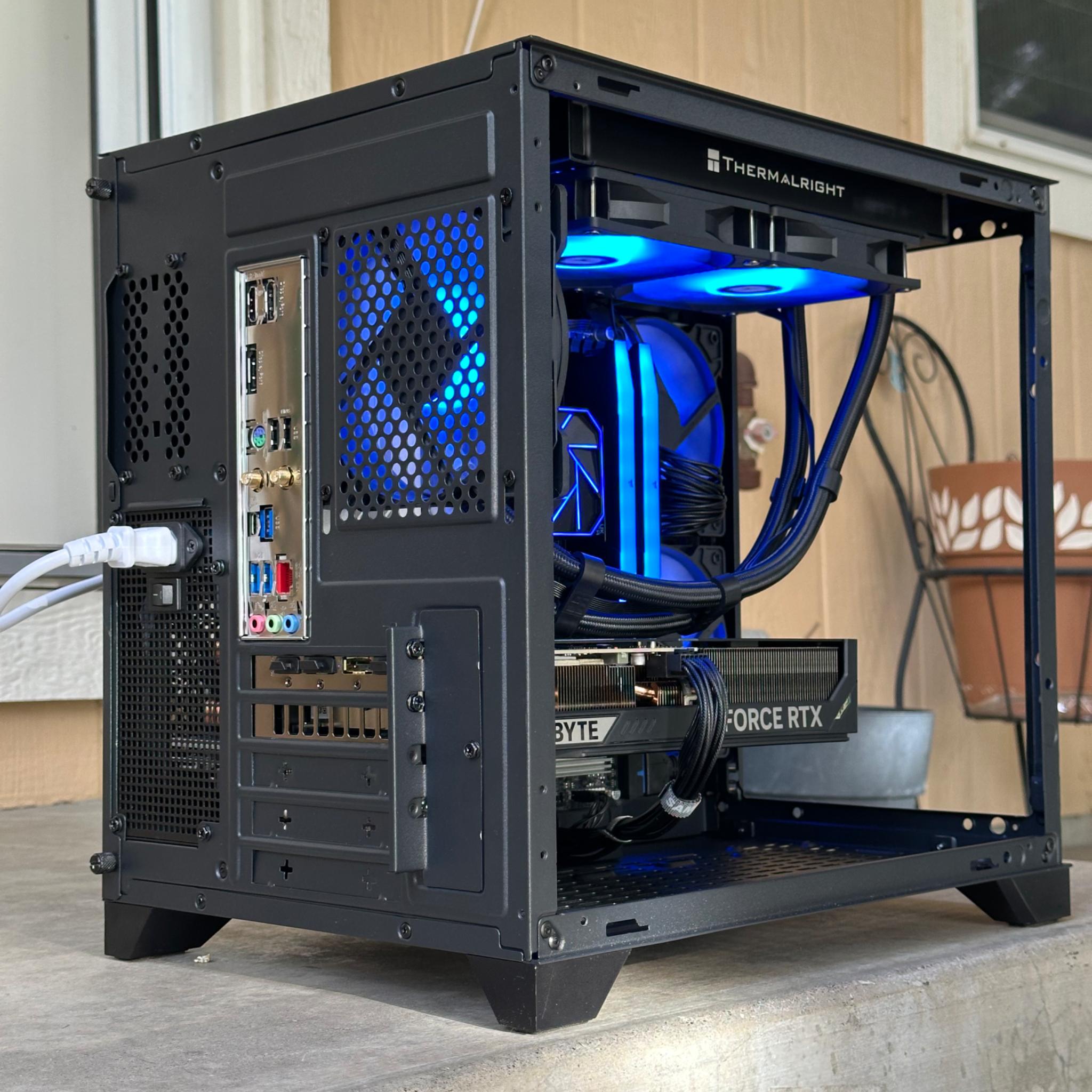 Ryzen 7 8700F • Rtx 5070 • 32GB DDR5 • 1TB nvme