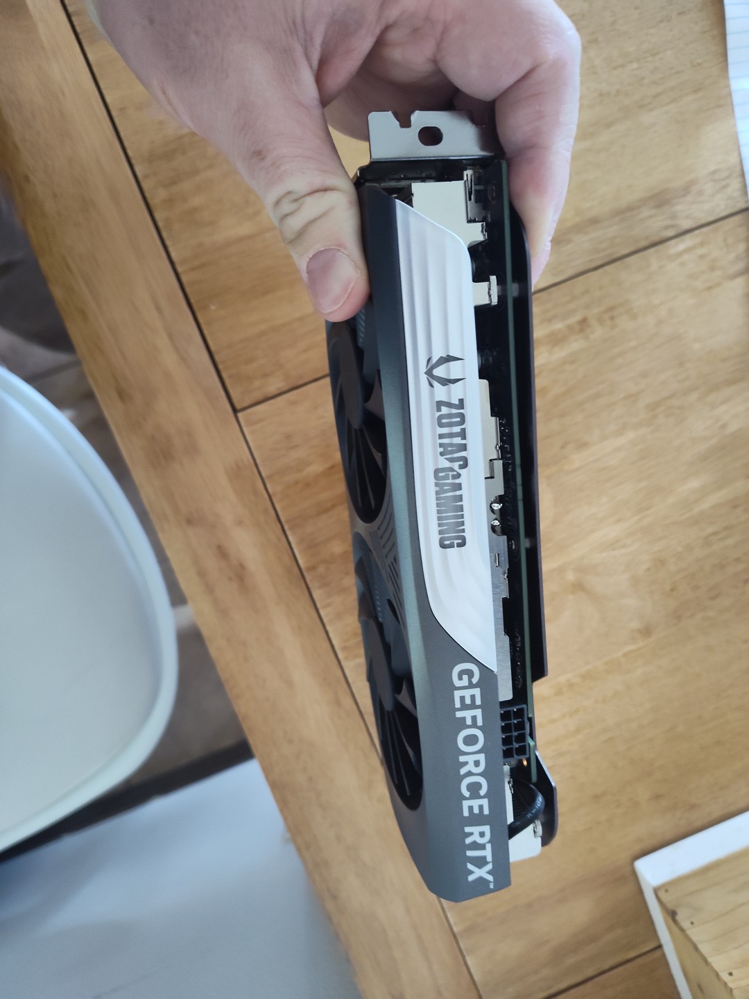 Zotac GeForce RTX 4060 Ti 16GB AMP - ZT-D40620F-10SMP | Jawa