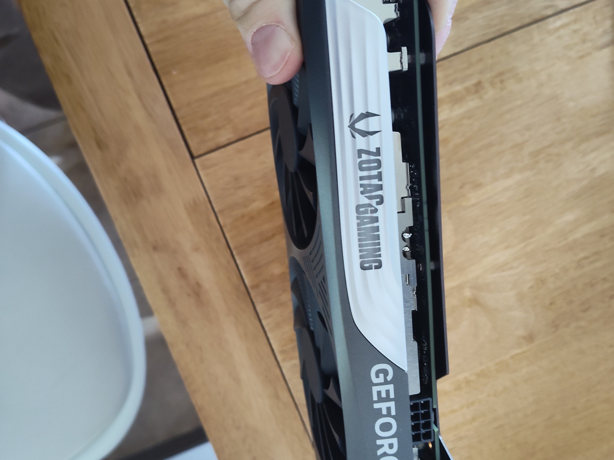Zotac GeForce RTX 4060 Ti 16GB AMP - ZT-D40620F-10SMP