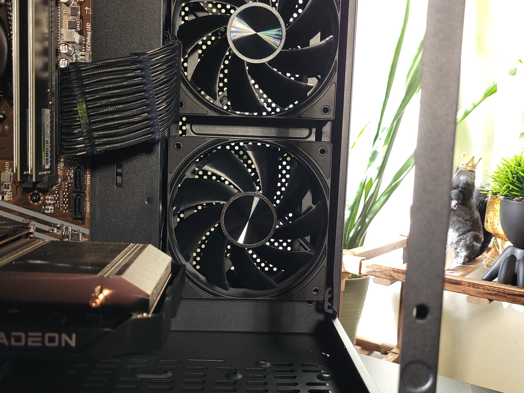 Ryzen 5 5500 | RX 6600 | 32GB RAM | 1TB STORAGE | WINDOWS 11 ACTIVATED