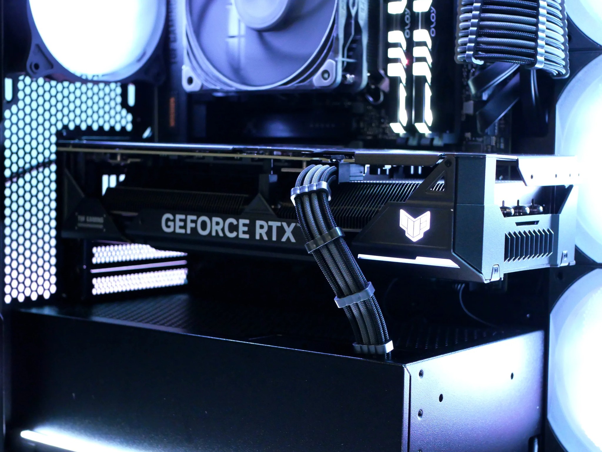 TUF Metal | RTX 4070, I5 13400F (10-core), 32gb ram Glass tower RGB PC