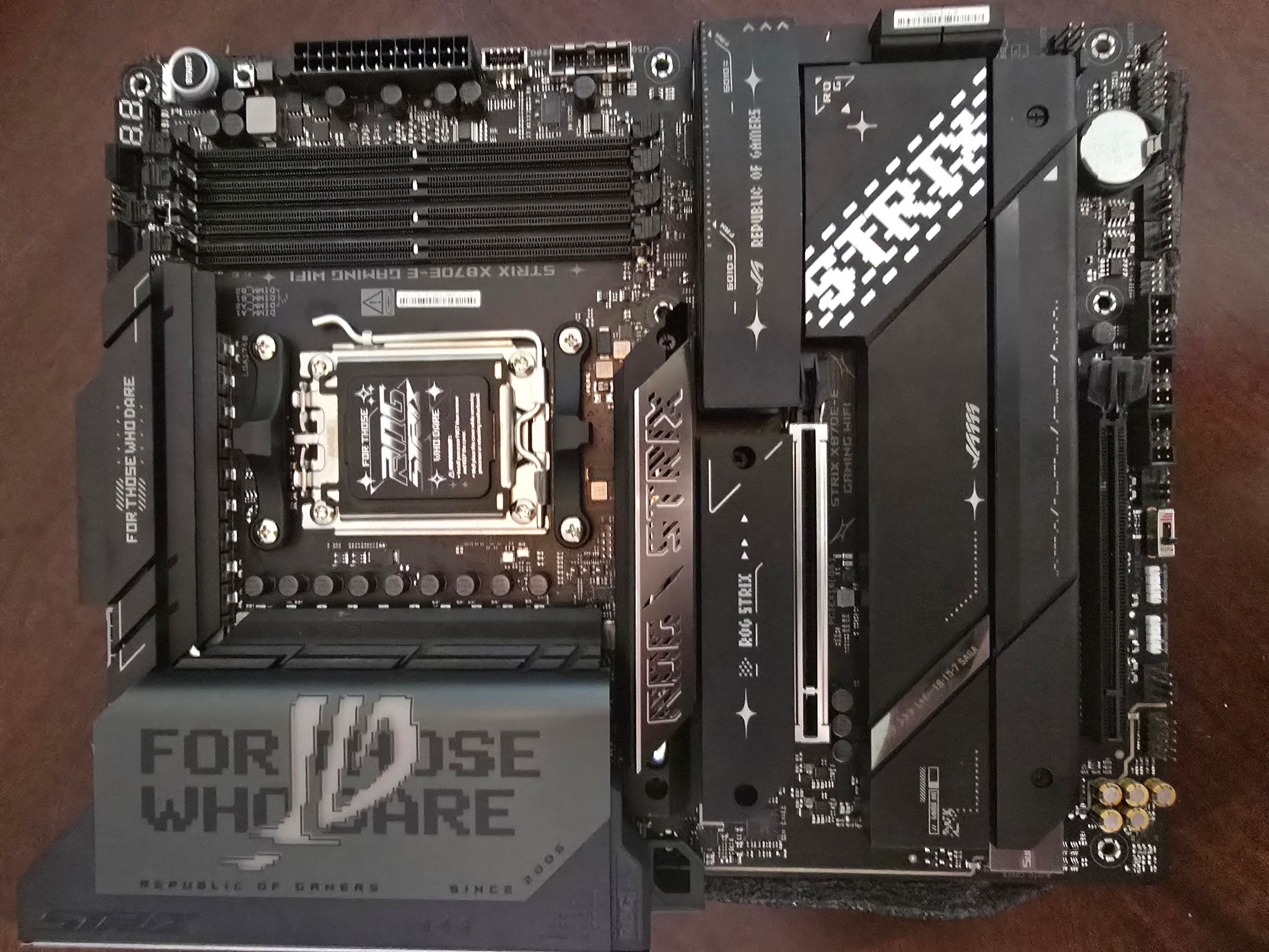 Asus Strix X870E-E Gaming Wifi.