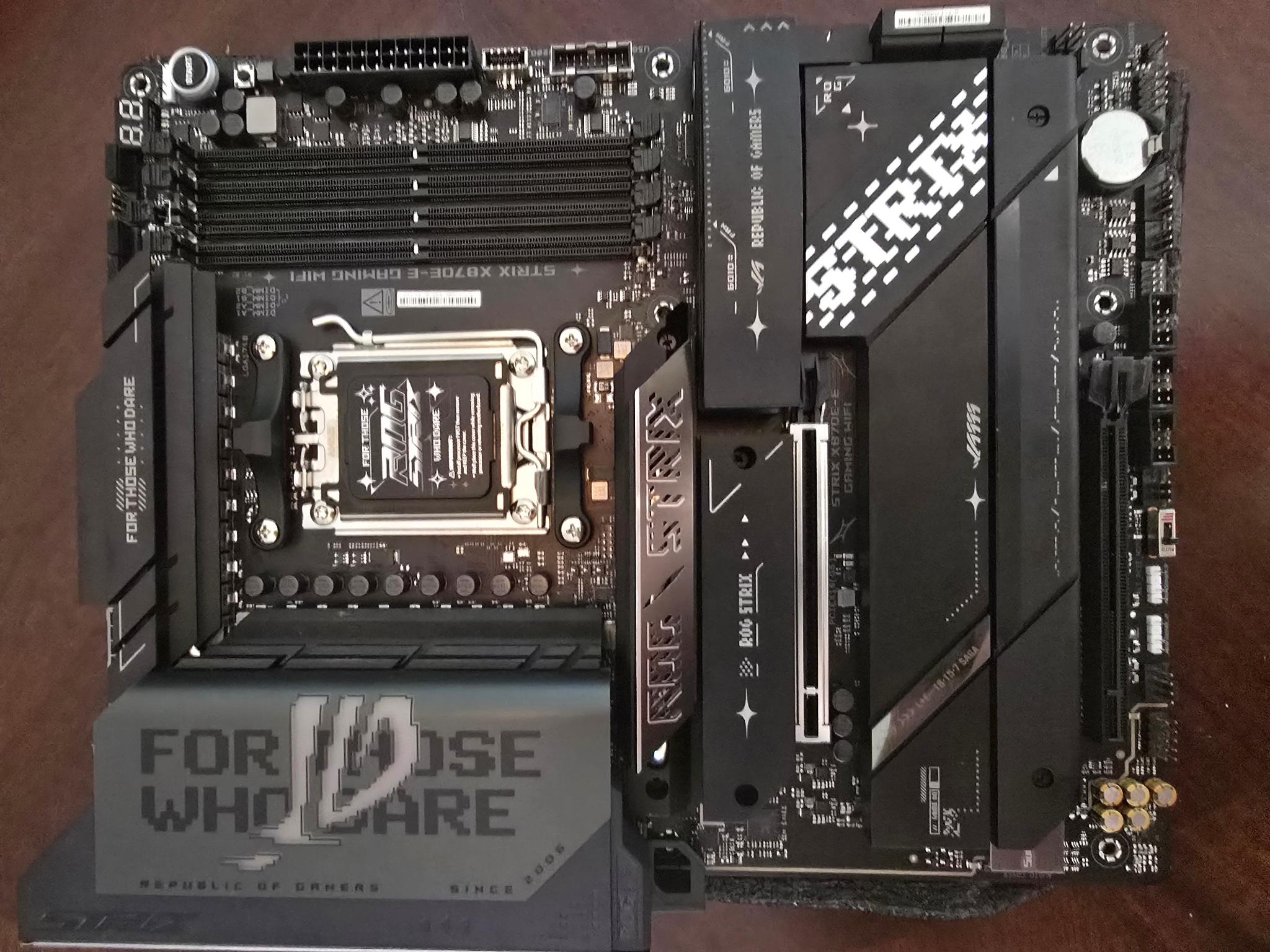 Asus Strix X870E-E Gaming Wifi.