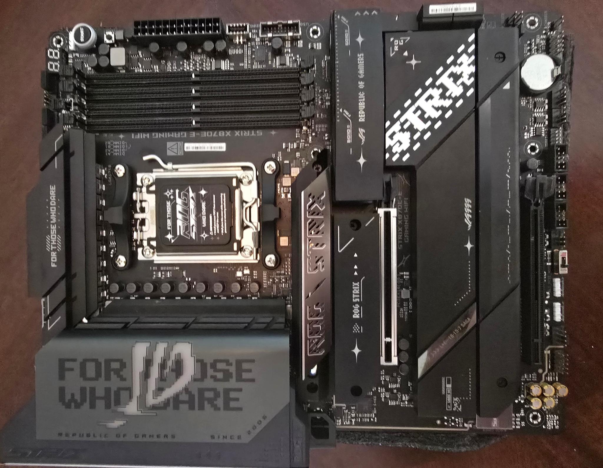 Asus Strix X870E-E Gaming Wifi.