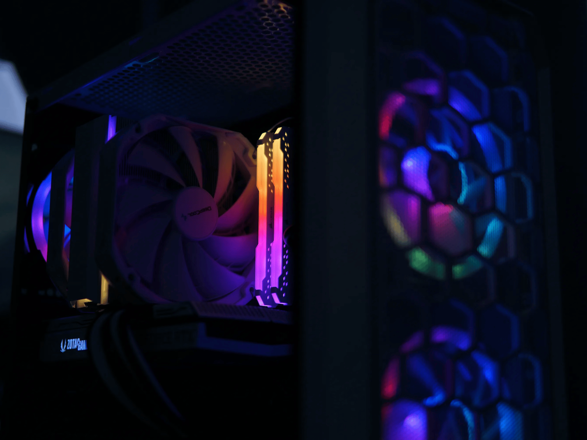Maroon | i5 12600k - RTX 3070 Gaming and Streaming PC
