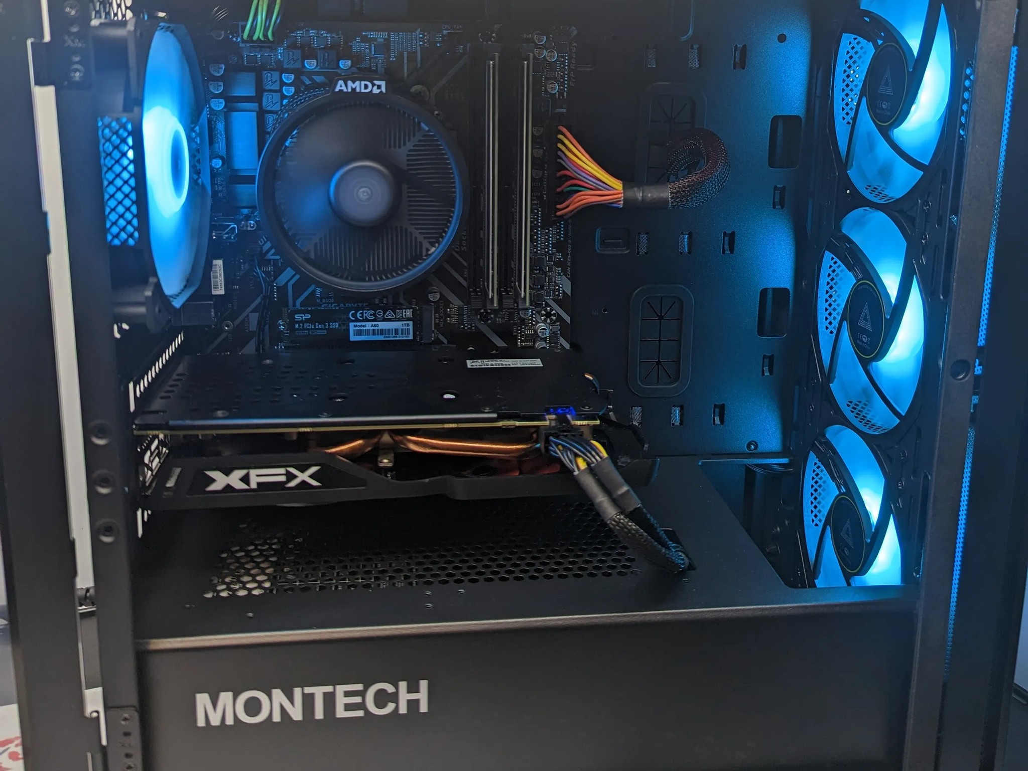 Gaming Rig/Streaming Rig Ryzen 5 3600/ 16GB DDR4 / 1TB SSD / RX570 8GB