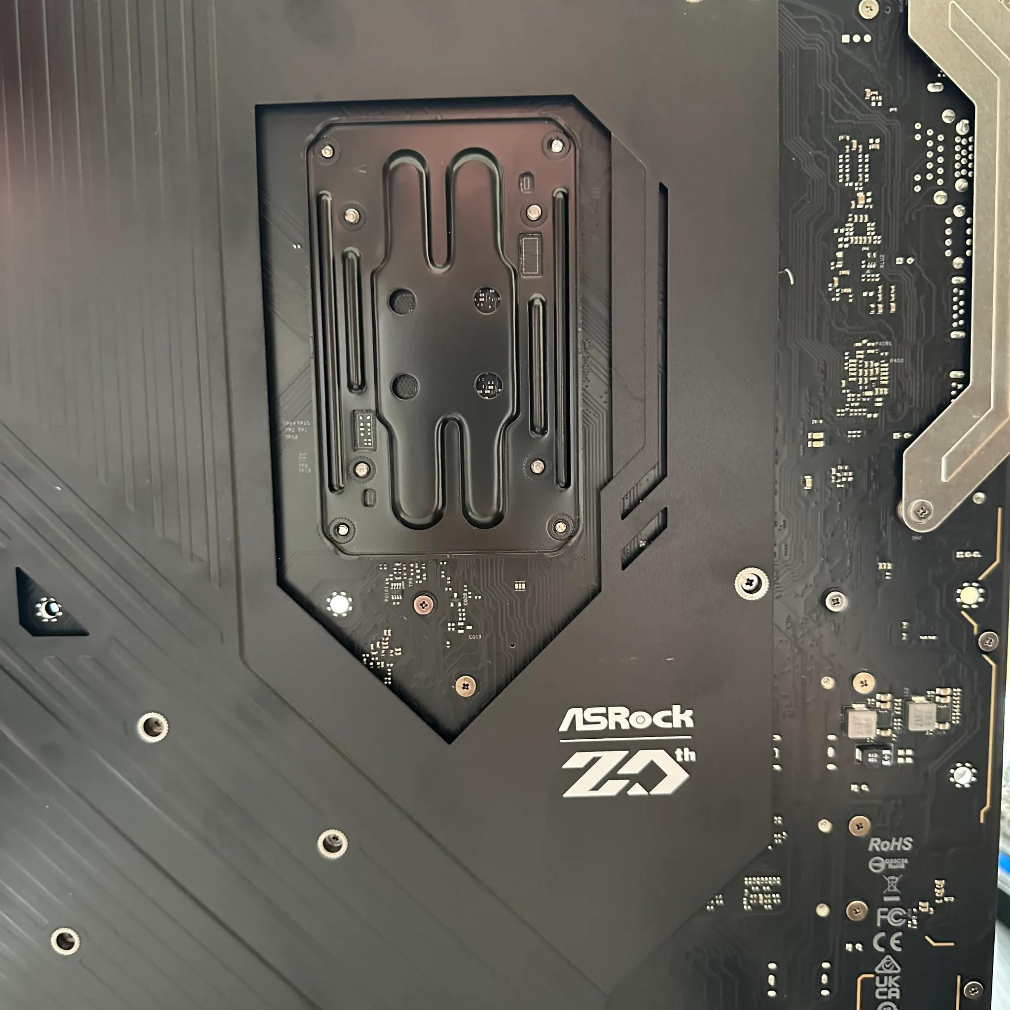 ASRock X670E Taichi Carrara