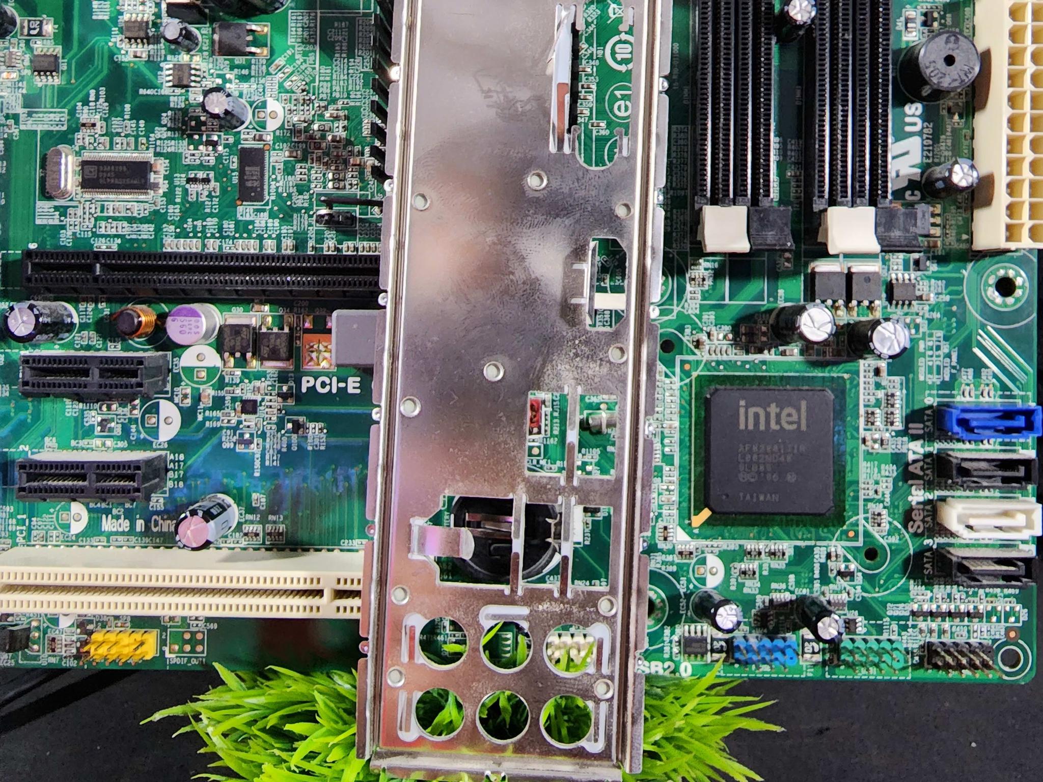 DELL Inspiron 560 Motherboard **READ DESC**
