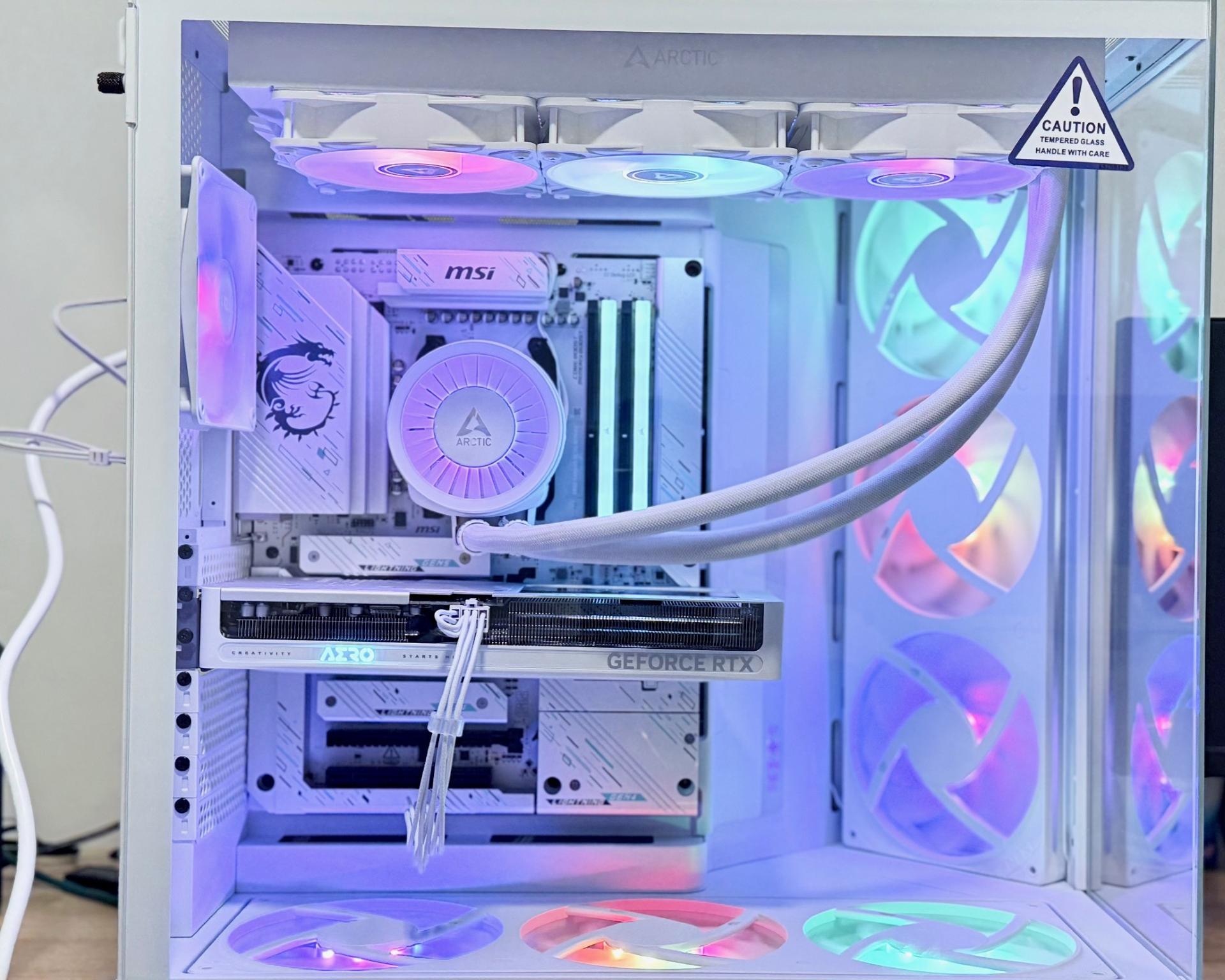 Avalanche RTX 5060 TI  Aero 16GB