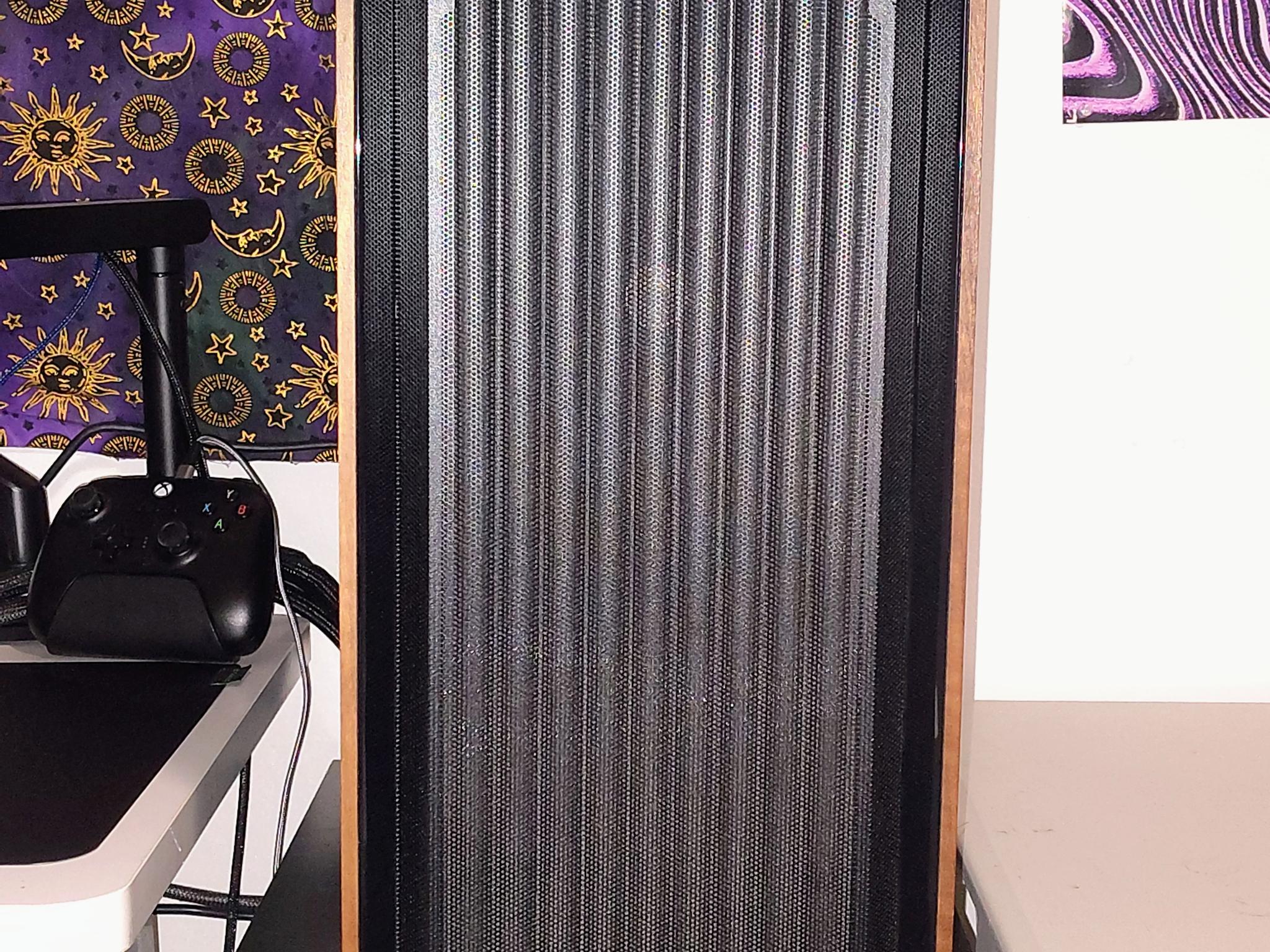 1440p/4K AMD Ryzen 7 7700X + Radeon RX 9070 Gaming PC