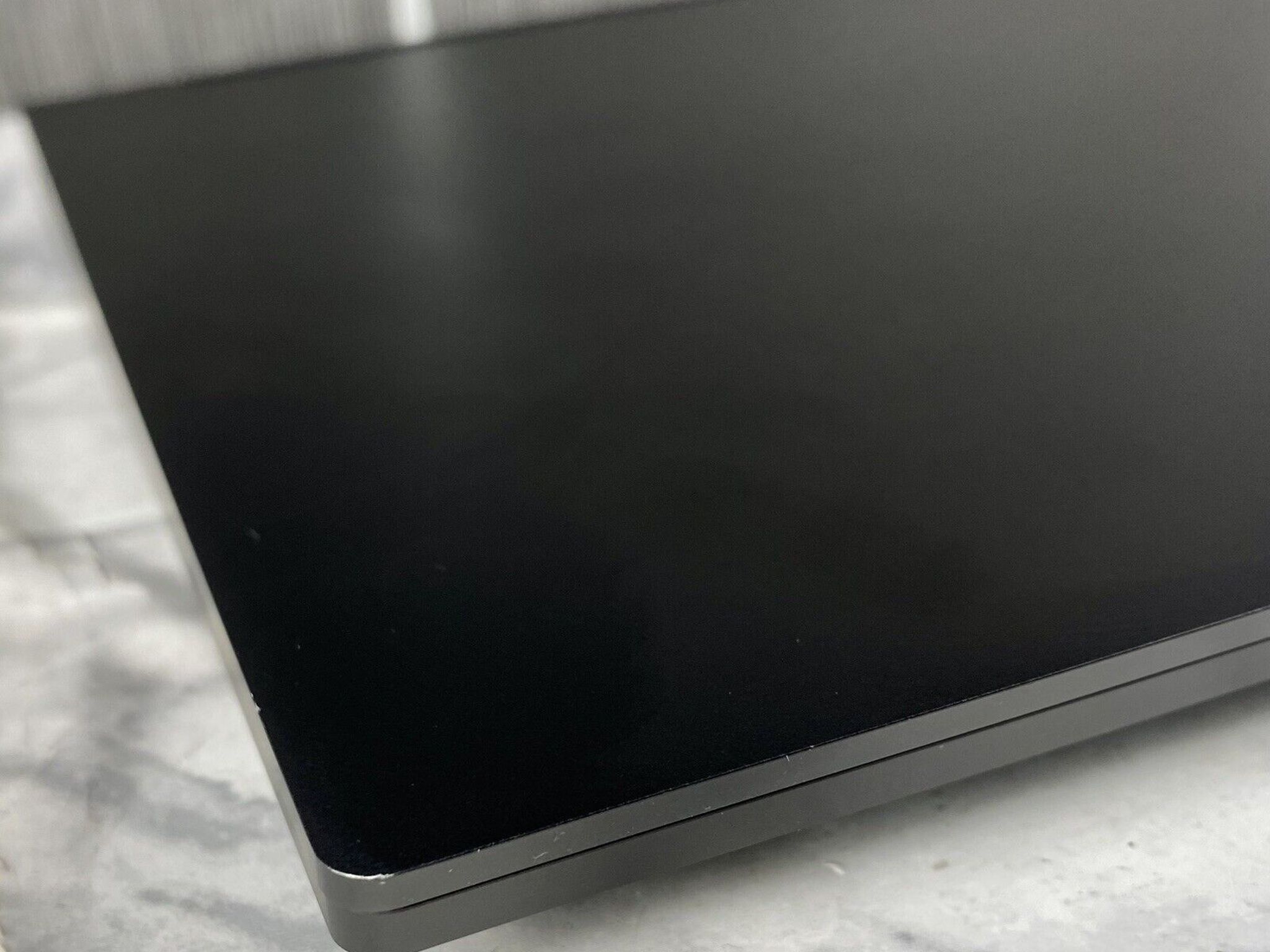 Lenovo Yoga 9 C940-15IRH 15.6” Core i7 Nvidia GTX 1650 Touchscreen Gaming Laptop