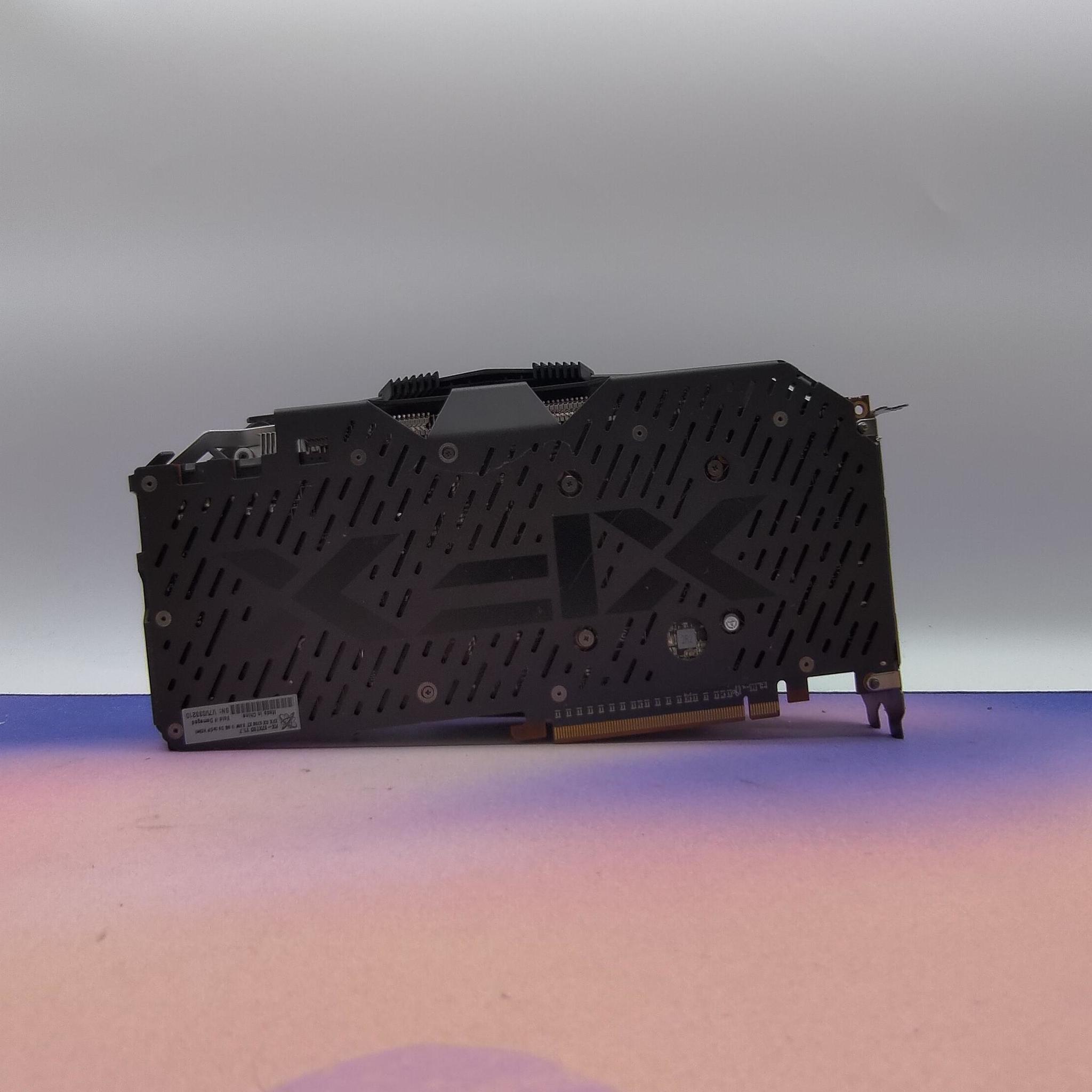 XFX RX 5700XT RAW II