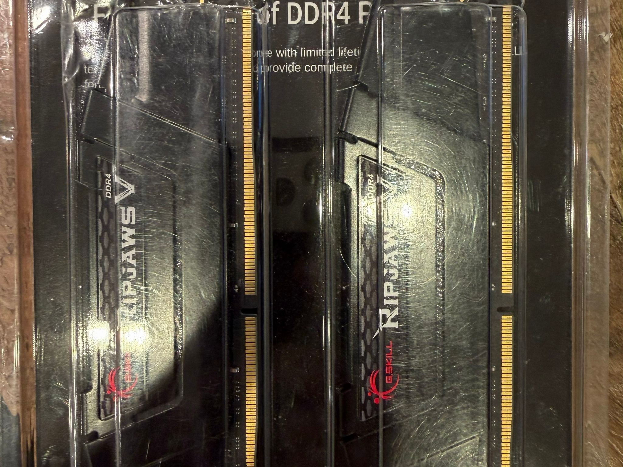 G.Skill Ripjaws V DDR4-3600 16GB x 4 CL 16-19-19-39 1.35V