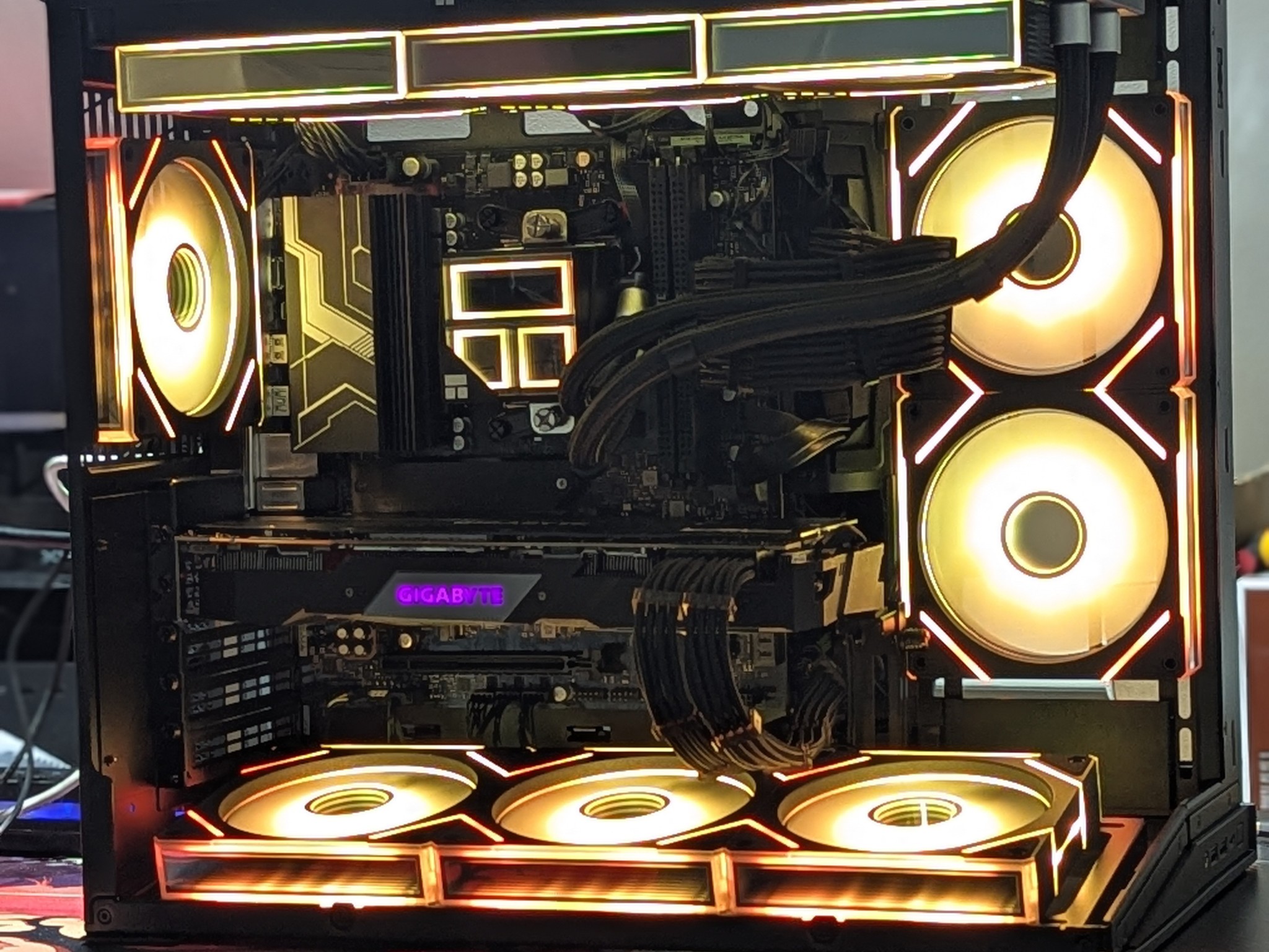 Gaming PC|Ryzen 7 9700 X|NVIDIA RTX 2080 Ti|32 GB DDR5|1 TB SSD|WIFI & BT|Windows 11 Pro