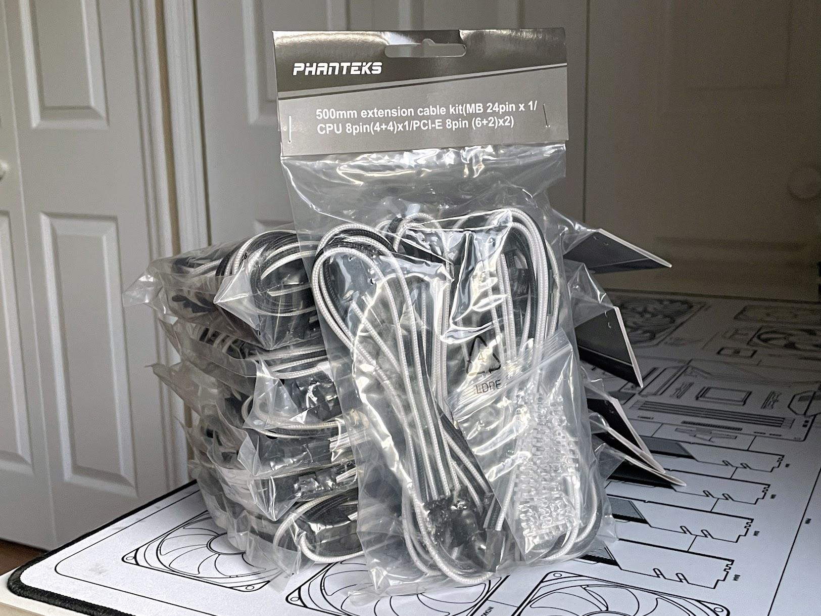 Phanteks 18AWG PSU Cable Extensions - Black/White Mix