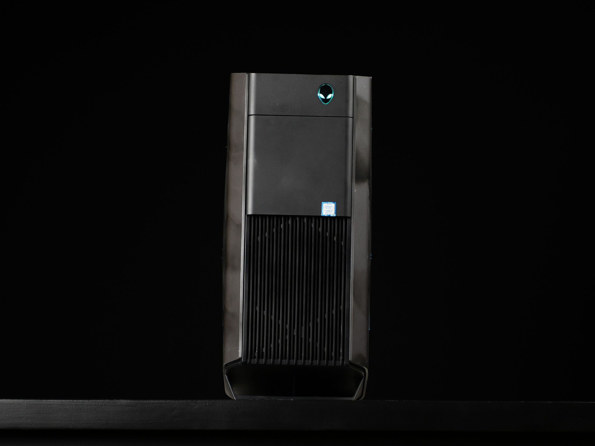 \ NA-03 / GTX 1080 Intel Core i5 8700K .7TB Windows 11 16GB Gaming PC