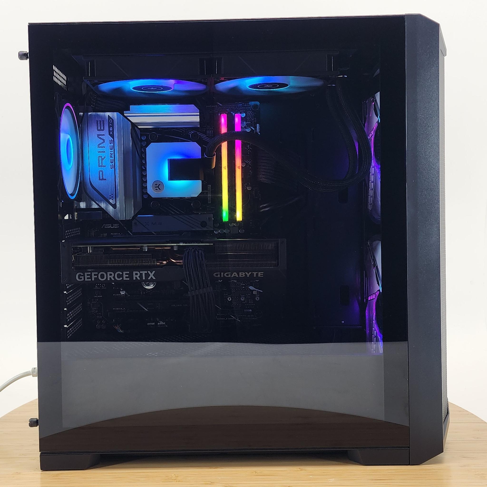 Gaming PC Ryzen 9 7950X3D 32GB RAM 1TB SSD RTX 4070 Ti 12GB Windows 11 Computer