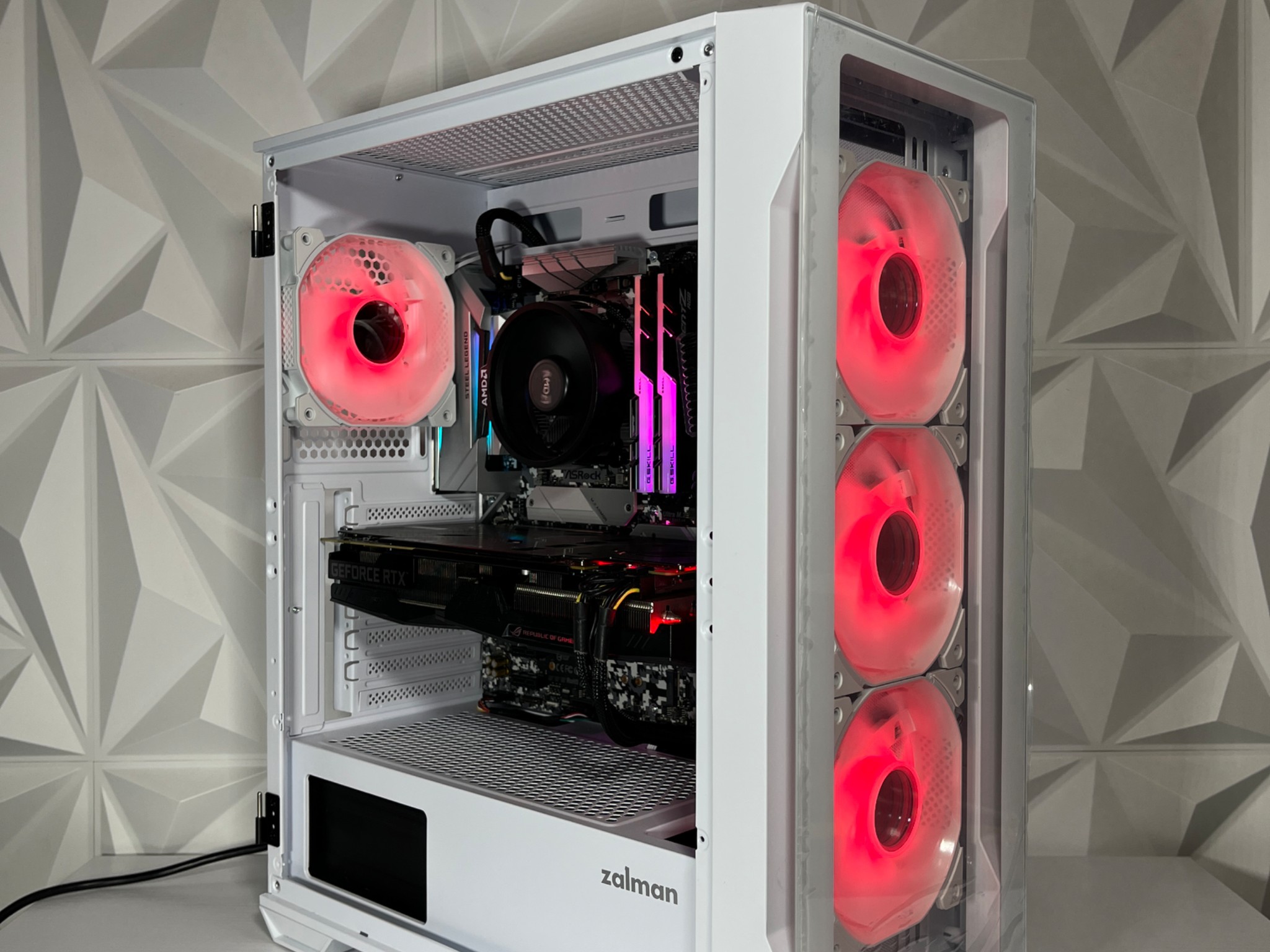 RTX 2060 6GB, Ryzen 7 2700X, 16GB RAM | White RGB Gaming Computer/PC
