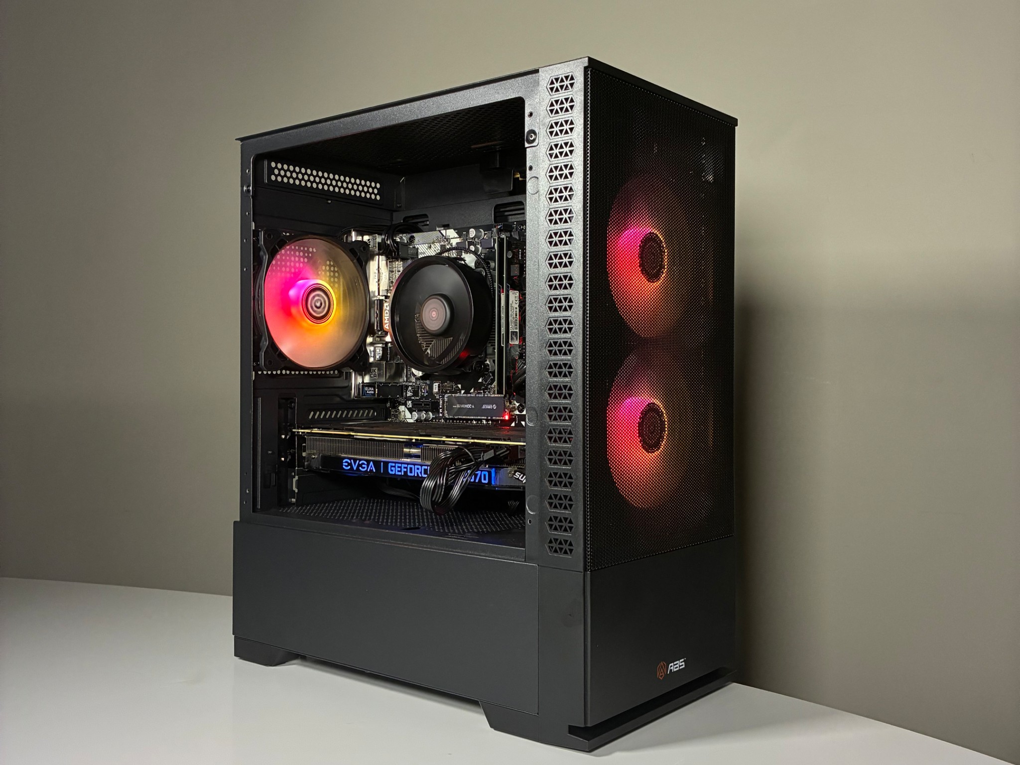 EVGA RTX 2070 Super | Ryzen 5 3600 | 16 GB RAM | 512 GB SSD