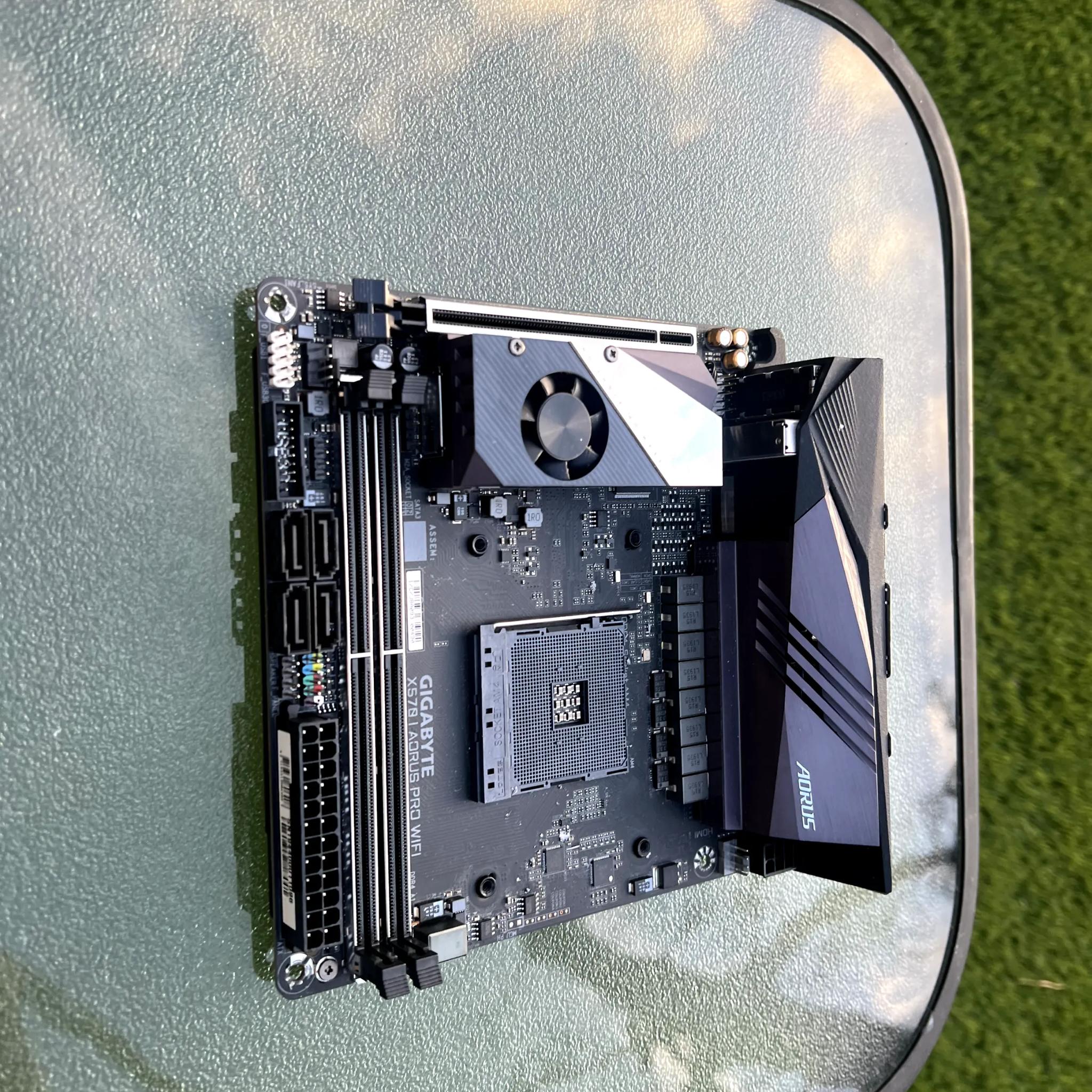 USED GIGABYTE X570I AORUS PRO WIFI - READ