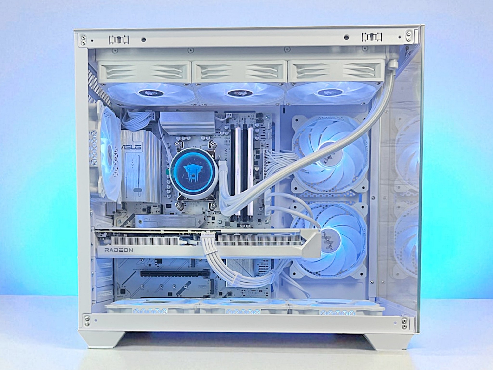 Liquid Cooled AMD RX 9060 XT 16GB Ryzen 8400F 16GB DDR5 1 TB M.2 Gaming PC