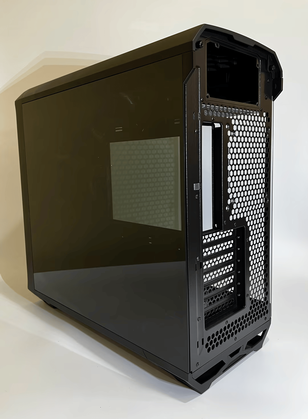 Fractal Torrent Black Light Tint