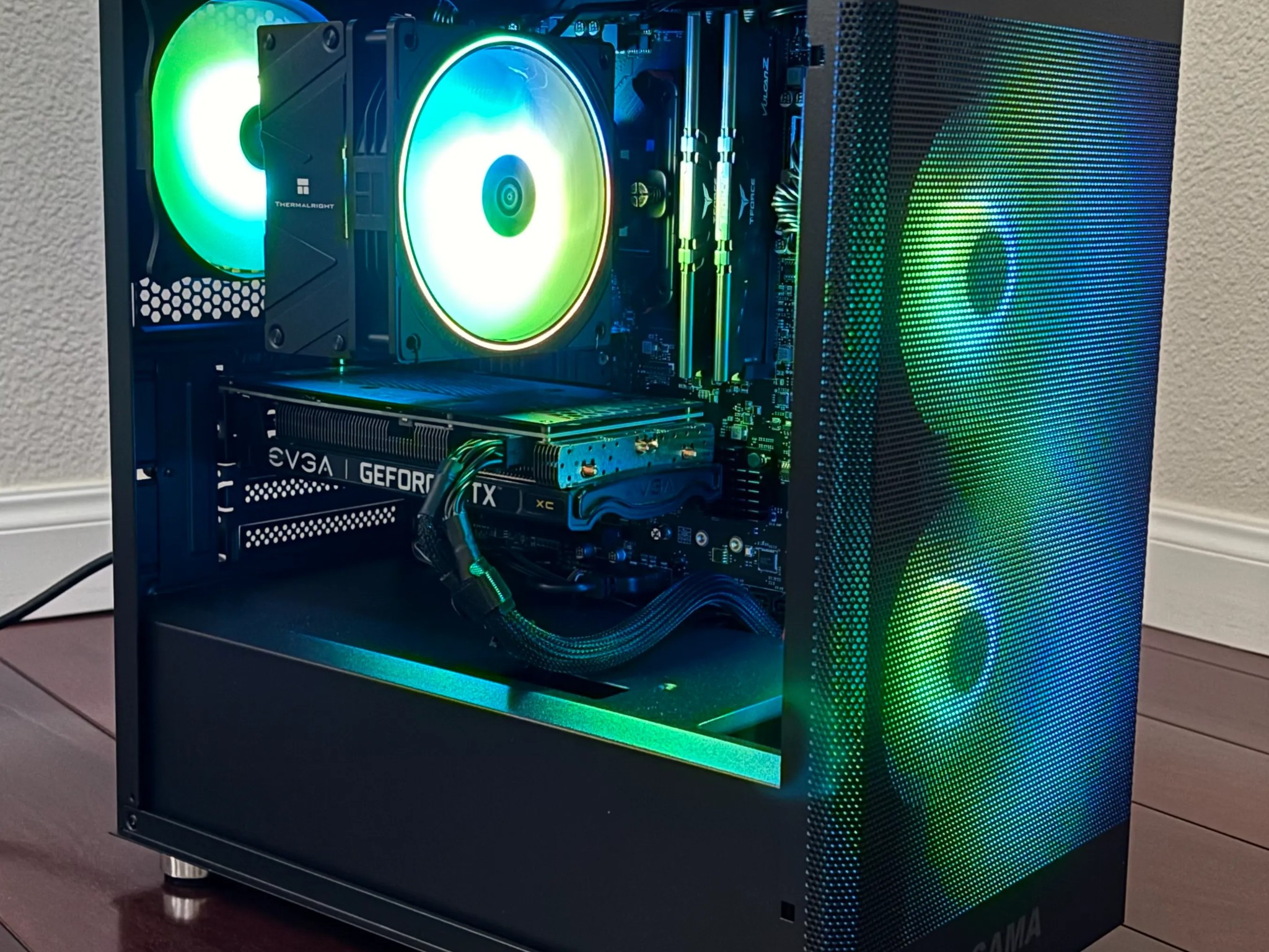 RTX Gaming PC: Ryzen 5600x + RTX 3060 + 16 GB RAM