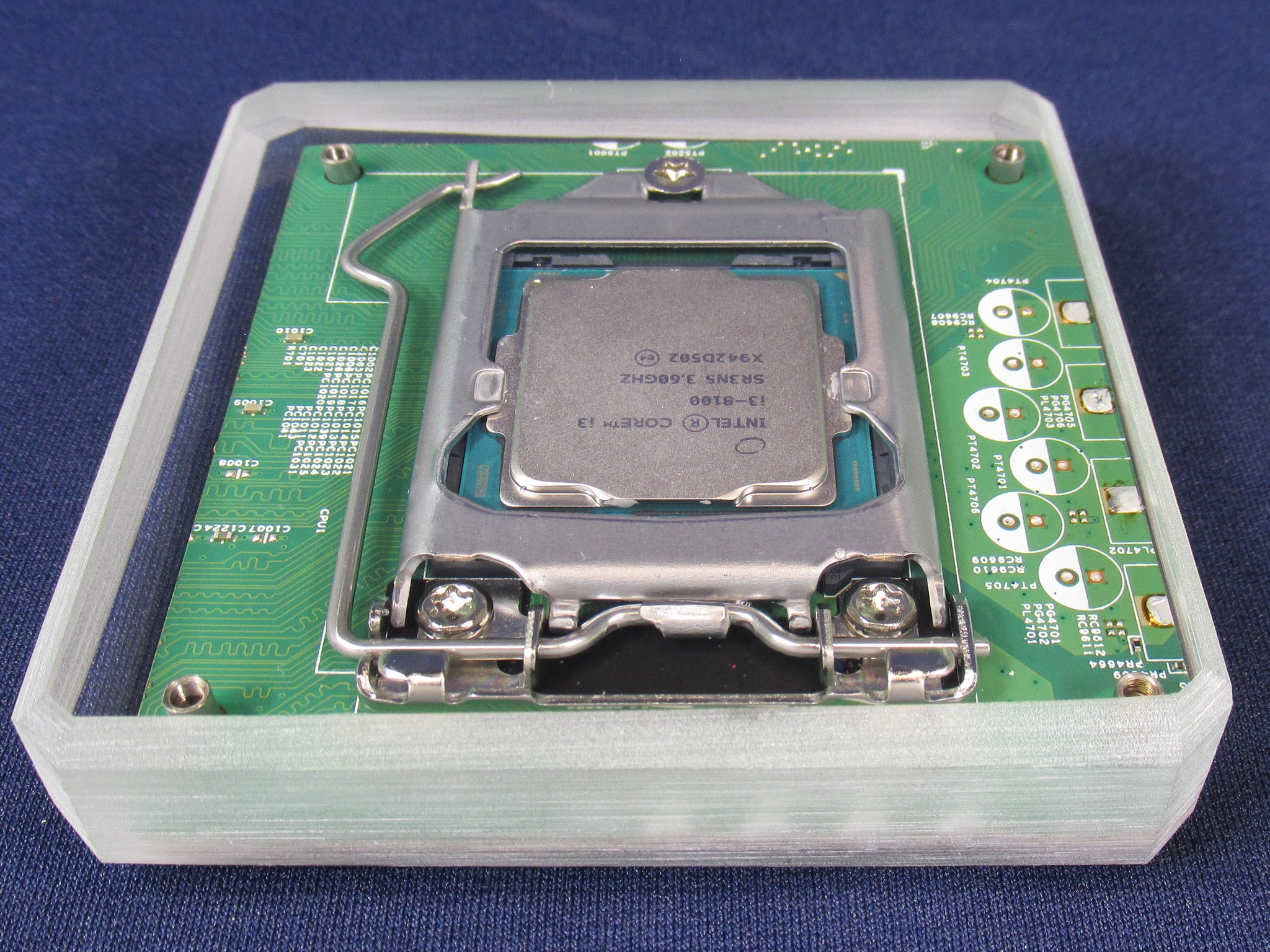 Handmade Clear Epoxy Resin Coaster With Intel Core i3-8100 CPU (SR3N5) & Motherboard