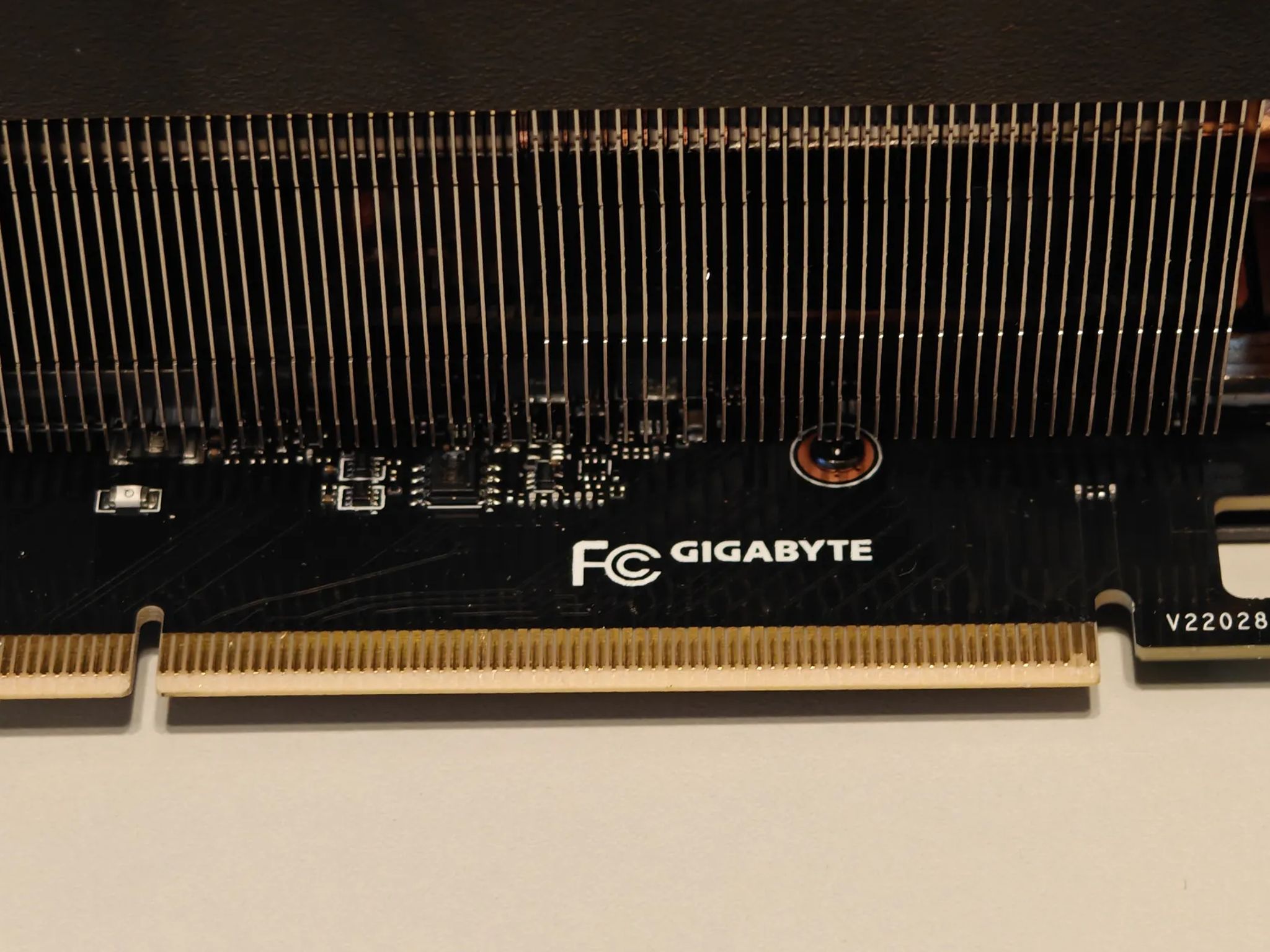 GIGABYTE GAMING GeForce RTX 4090 24GB GDDR6X (OPEN BOX, RETAIL BOX DAMAGE)