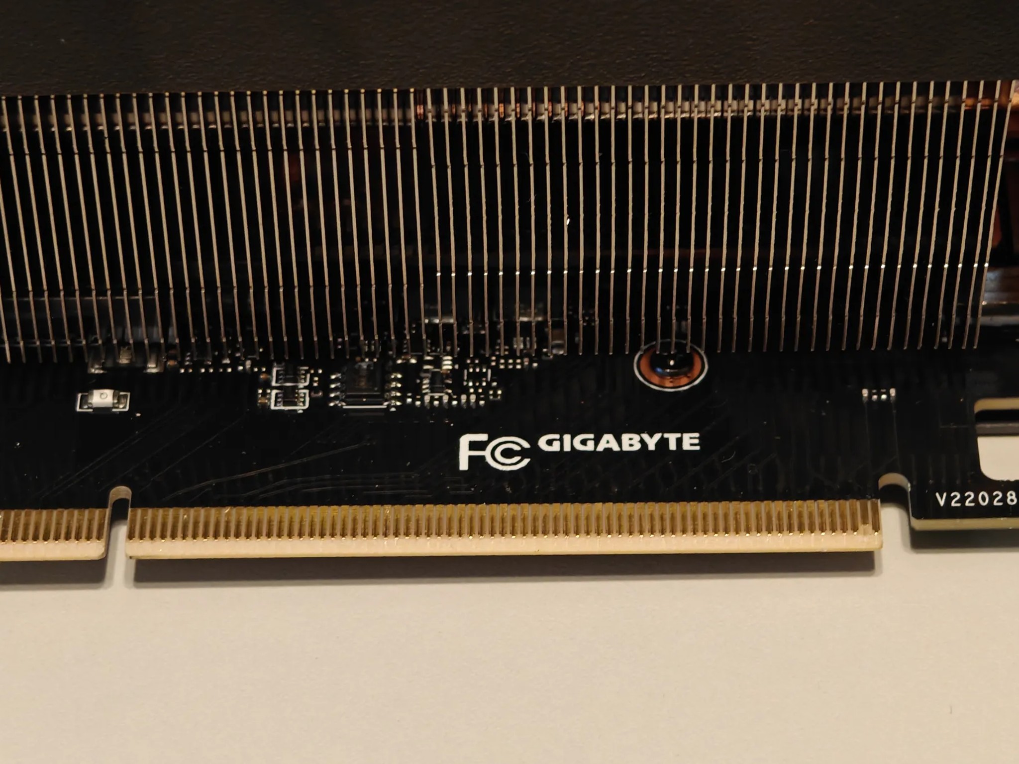 GIGABYTE GAMING GeForce RTX 4090 24GB GDDR6X (OPEN BOX, RETAIL BOX DAMAGE)