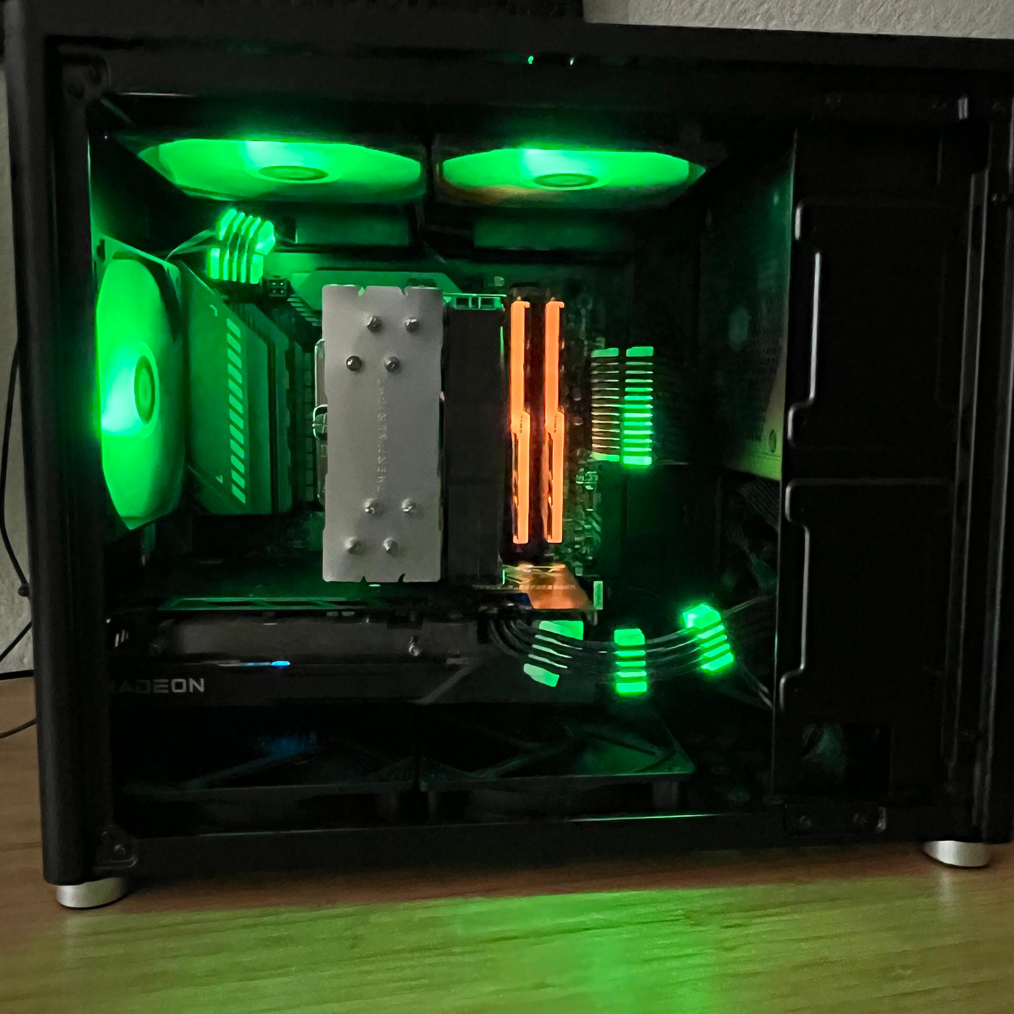 Stealthy Banger v2 - i5 11400F & RX6600 1080P/1440P