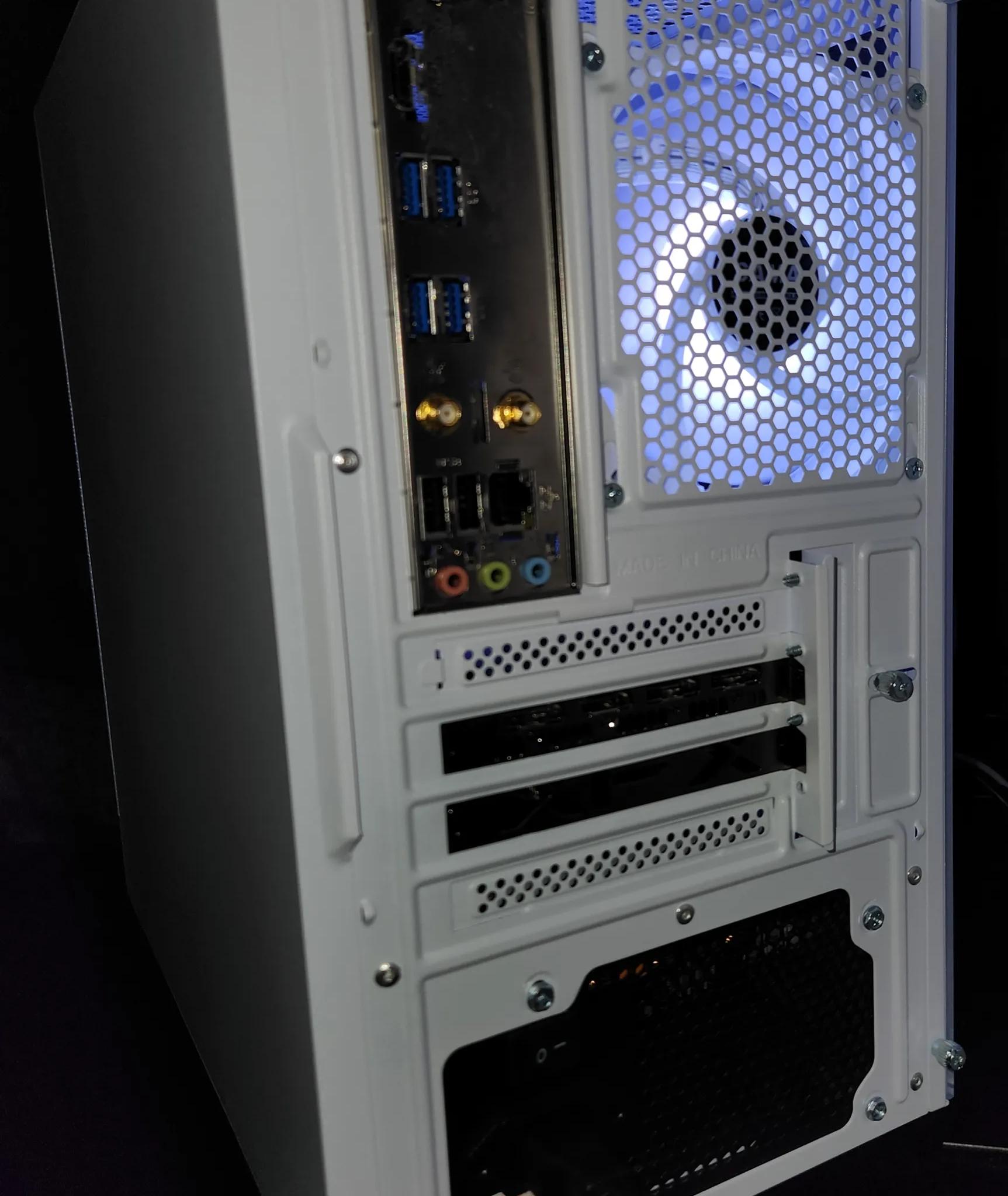 ⚫️⚪️BLACK + WHITE GAMING PC| RYZEN 5 3600 + RX 5600XT