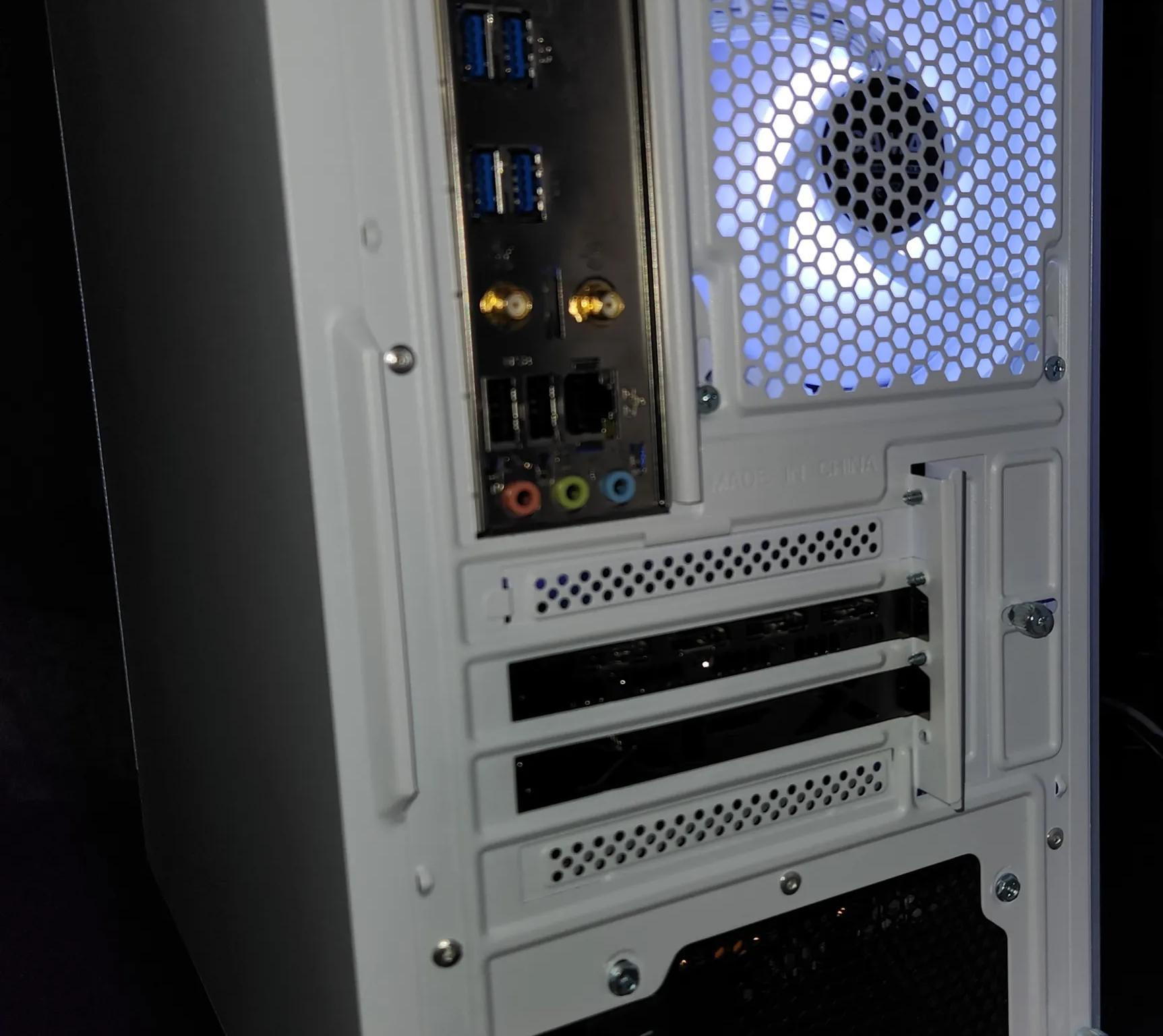 ⚫️⚪️BLACK + WHITE GAMING PC| RYZEN 5 3600 + RX 5600XT
