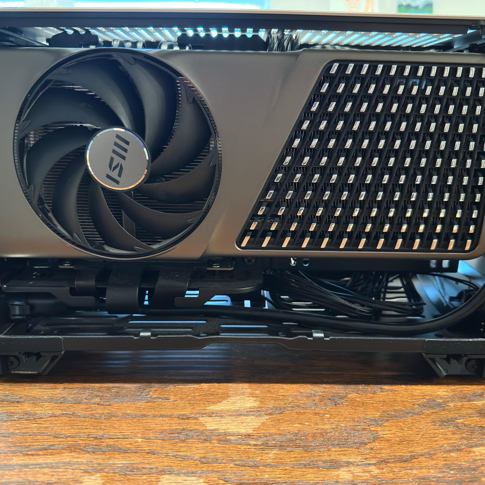 Minimalist RTX 4070TI Super X Ryzen 7 7800X3D PRO PC