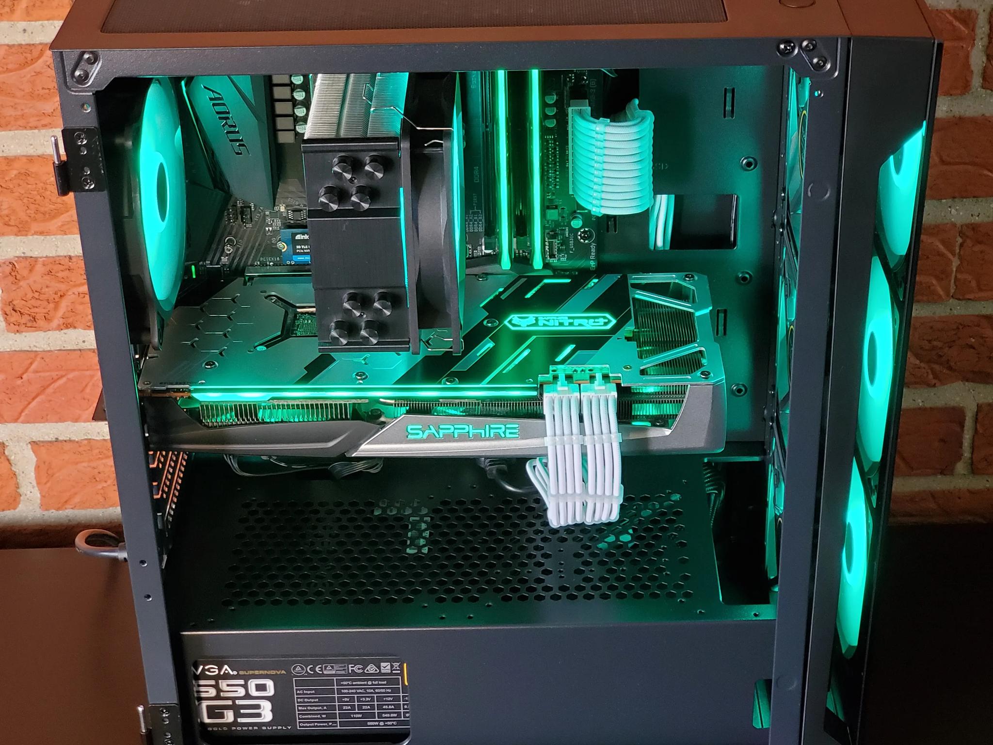 GAMING PC // RX 5700XT // RYZEN 5 // 16GB RAM