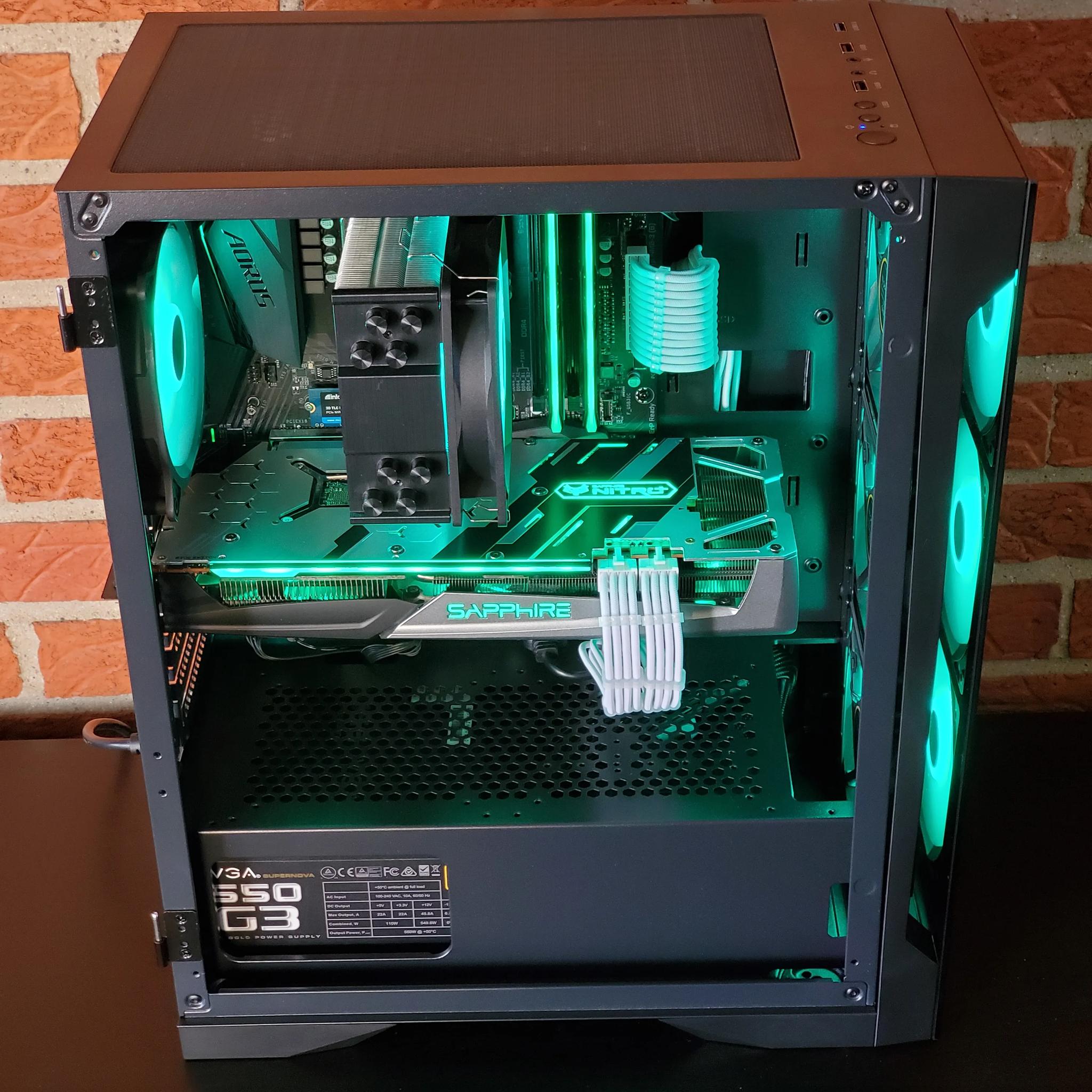 GAMING PC // RX 5700XT // RYZEN 5 // 16GB RAM