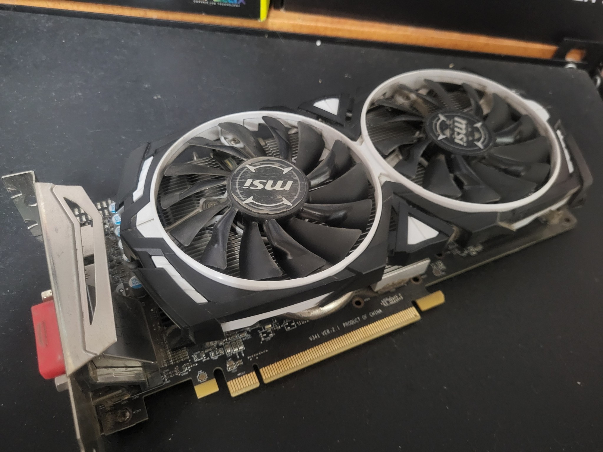 rx 470 4gb.  has one broken fan.