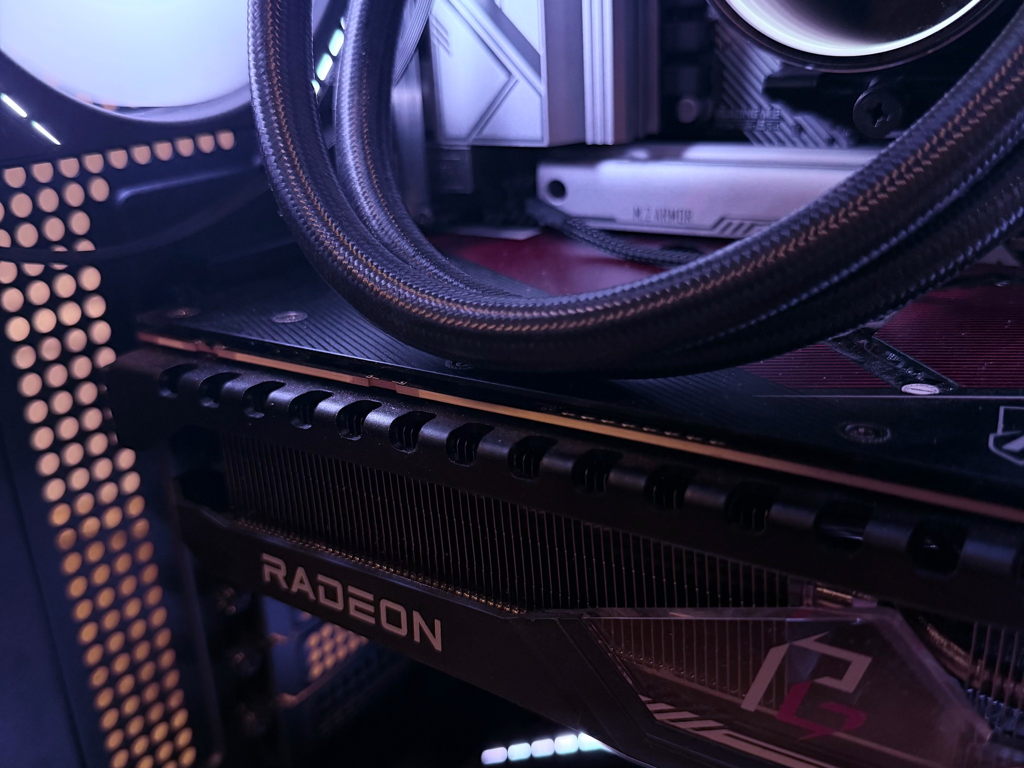 ❄️"Artic Veil"❄️| 4k Gaming | 7900 XTX 24gb| Ryzen 9 7900 | 32GB Ram | 2tb SSD | WiFi