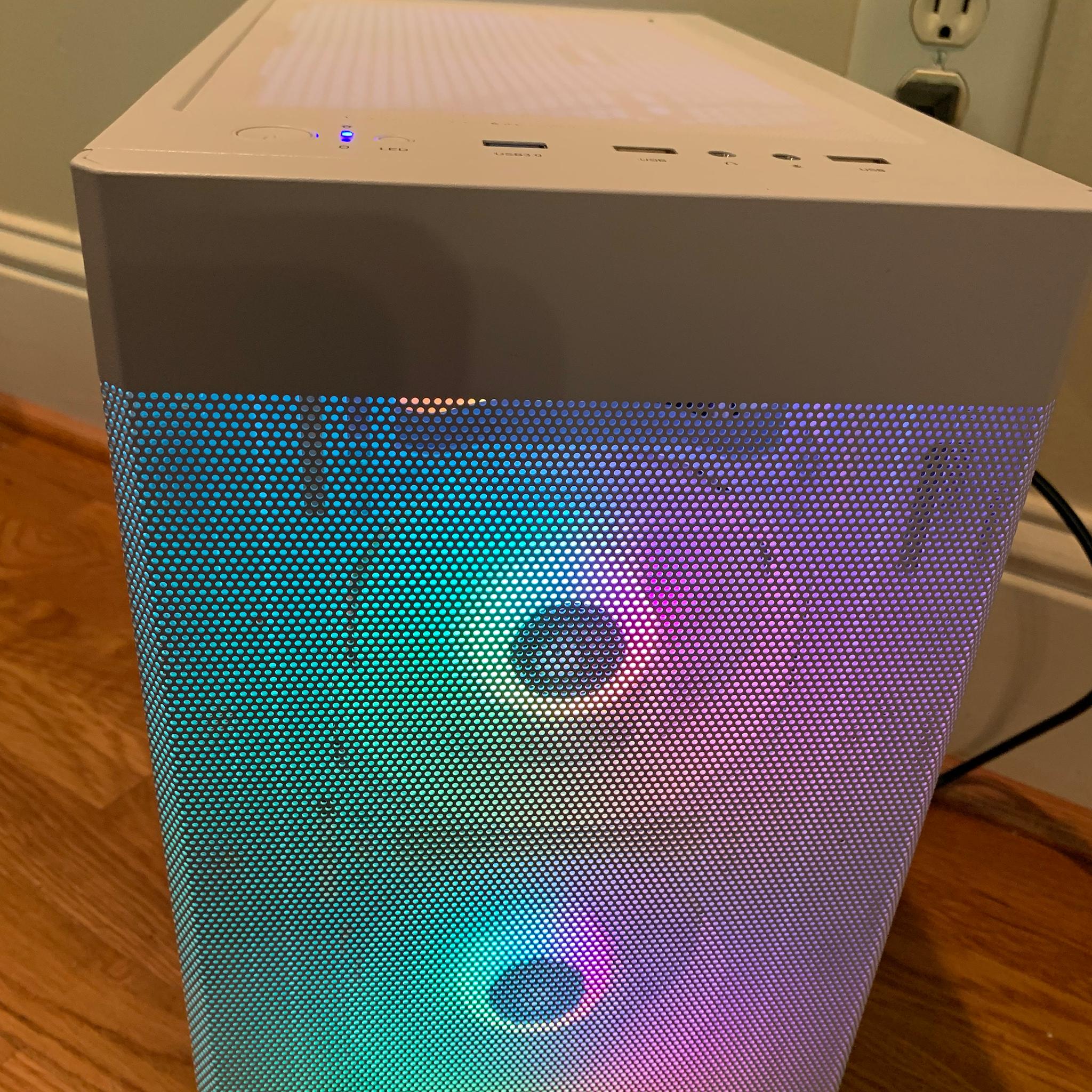 RYZEN 2300x RX 580 FORTNITE READY GAMING PC WHITE WiFi aRGB 16GB RAM 1000GB SSD WINDOWS 10