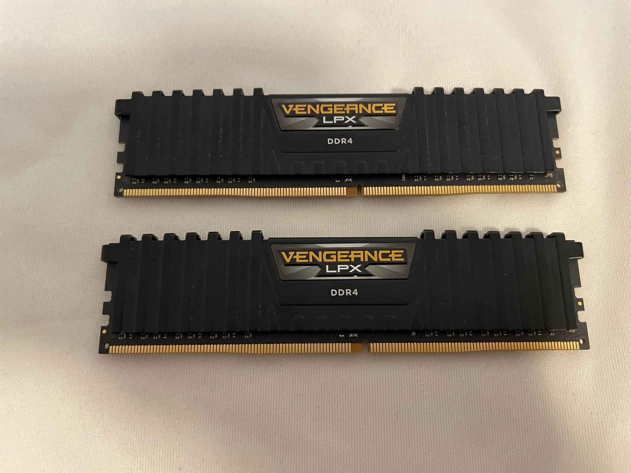 Corsair Vengeance LPX 16GB (2x8GB) 3200MHz DDR4 RAM