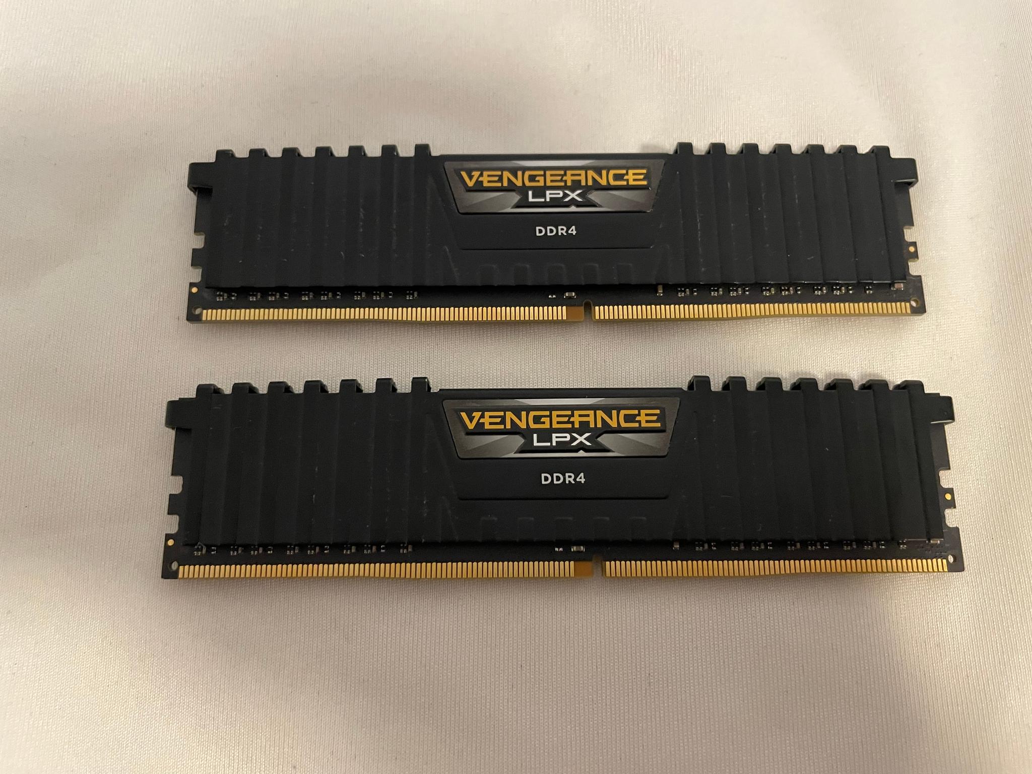 Corsair Vengeance LPX 16GB (2x8GB) 3200MHz DDR4 RAM