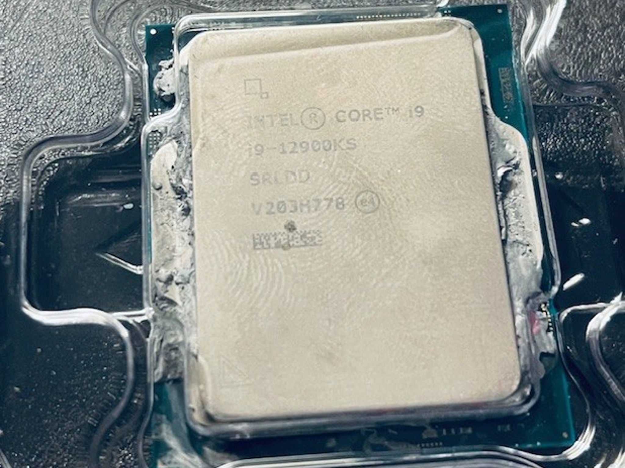 Intel® Core™ i9-12900KS Processor