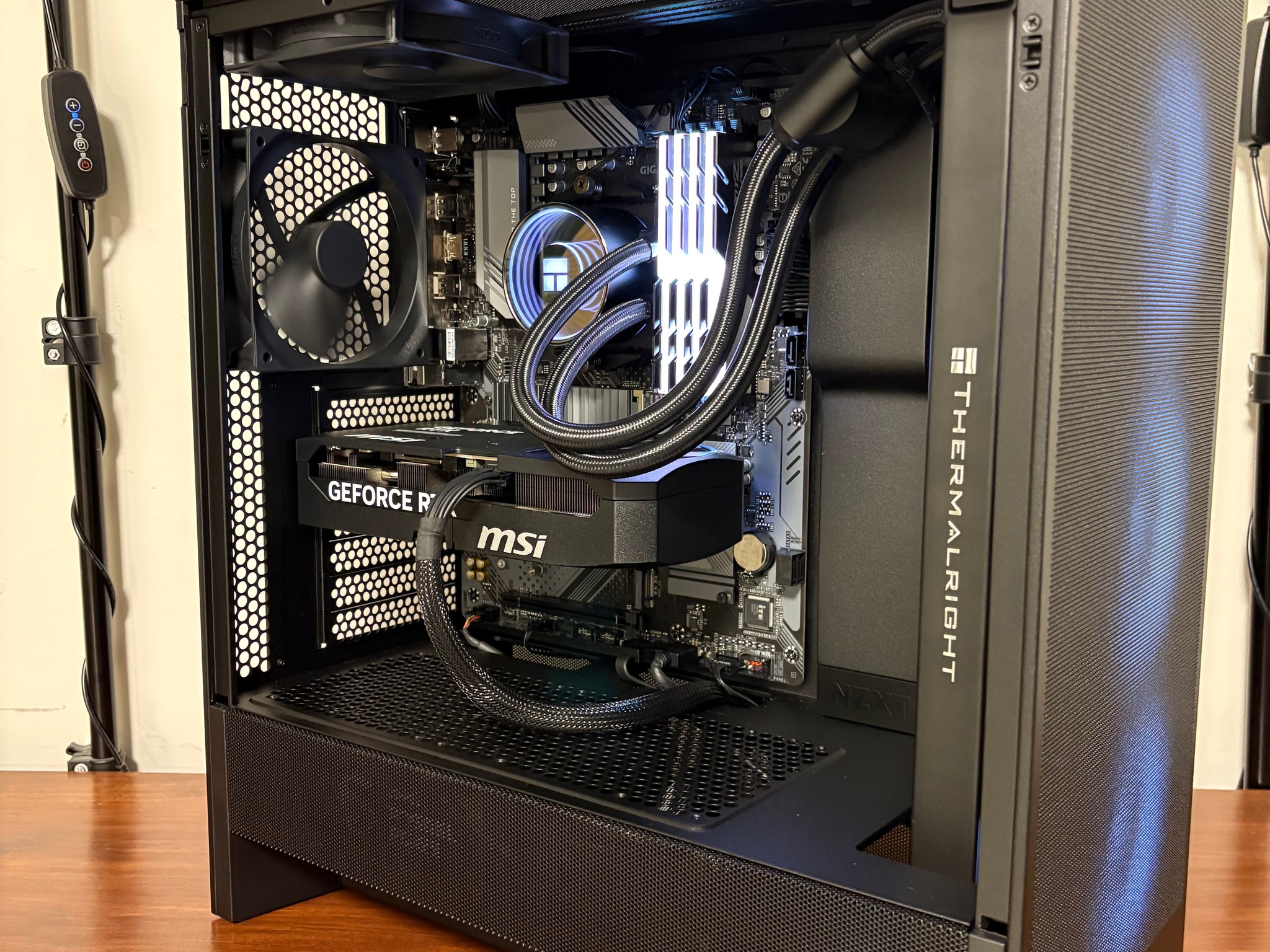 RTX 5070 | Ryzen 7 5800XT | 32GB DDR4 | 1TB NVMe | 750W Gold | NZXT H5 Flow (2024)