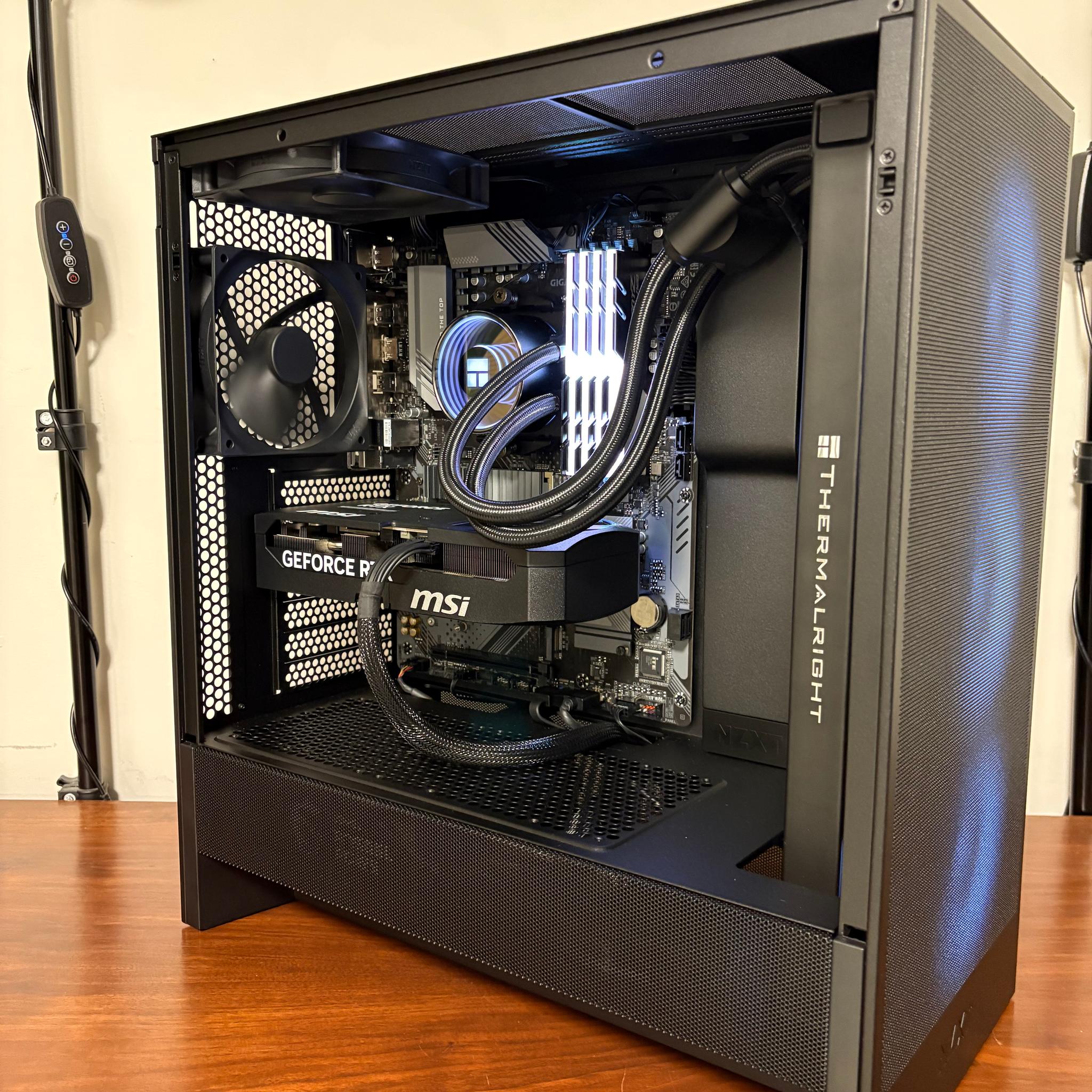 RTX 5070 | Ryzen 7 5800XT | 32GB DDR4 | 1TB NVMe | 750W Gold | NZXT H5 Flow (2024)