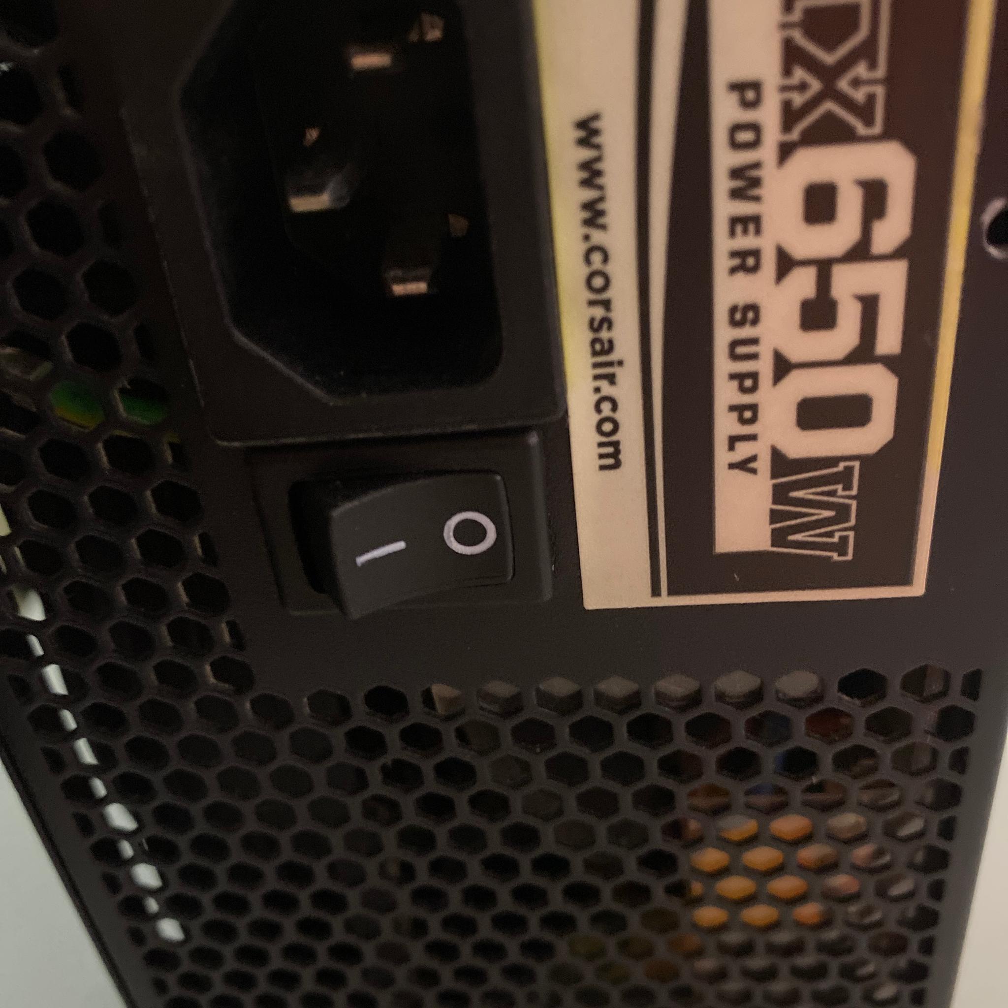 CORSAIR TX650W