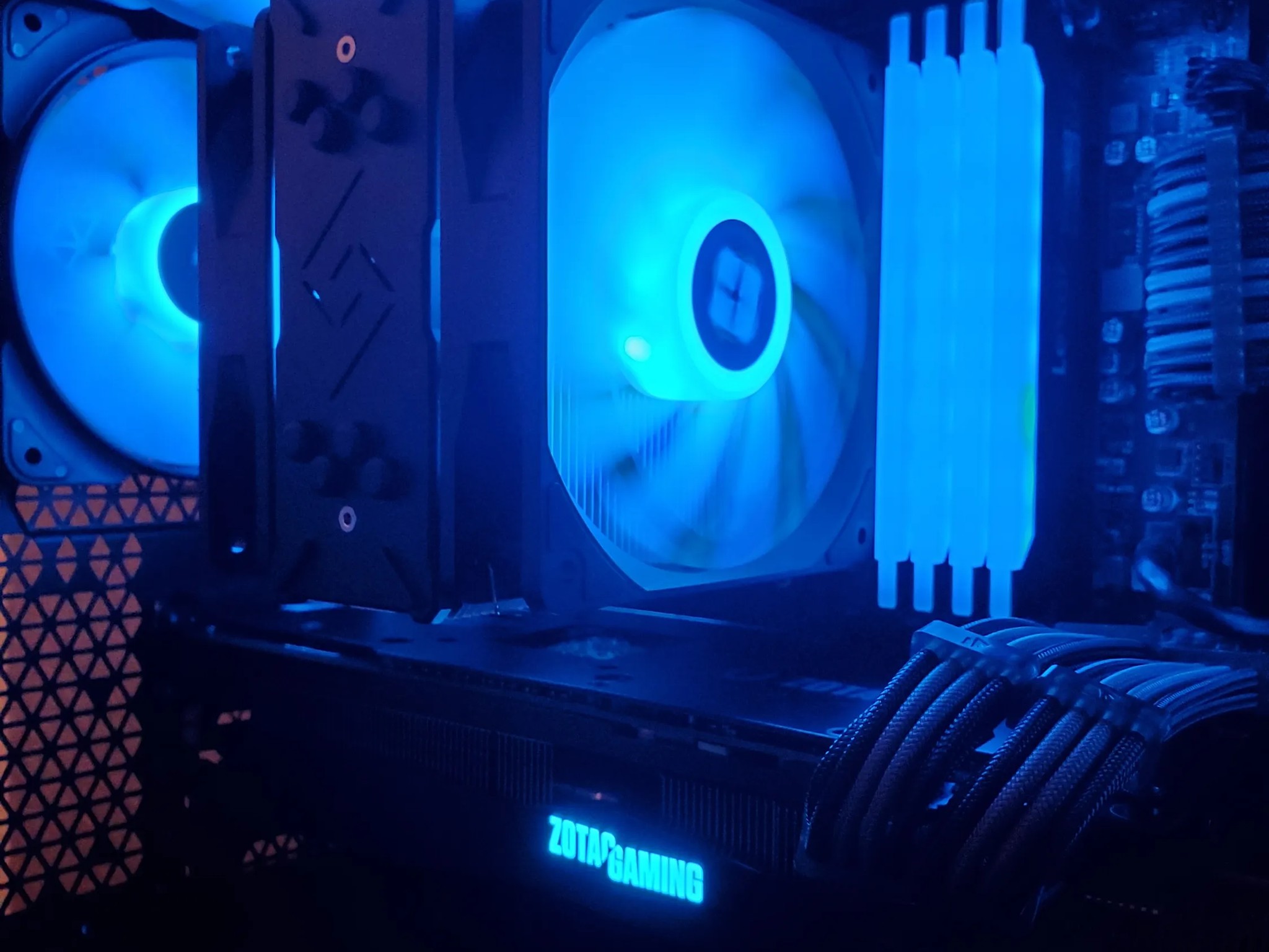 Ryzen 5 5600G | RTX 2070 | 32GB RAM | 1TB M.2 SSD