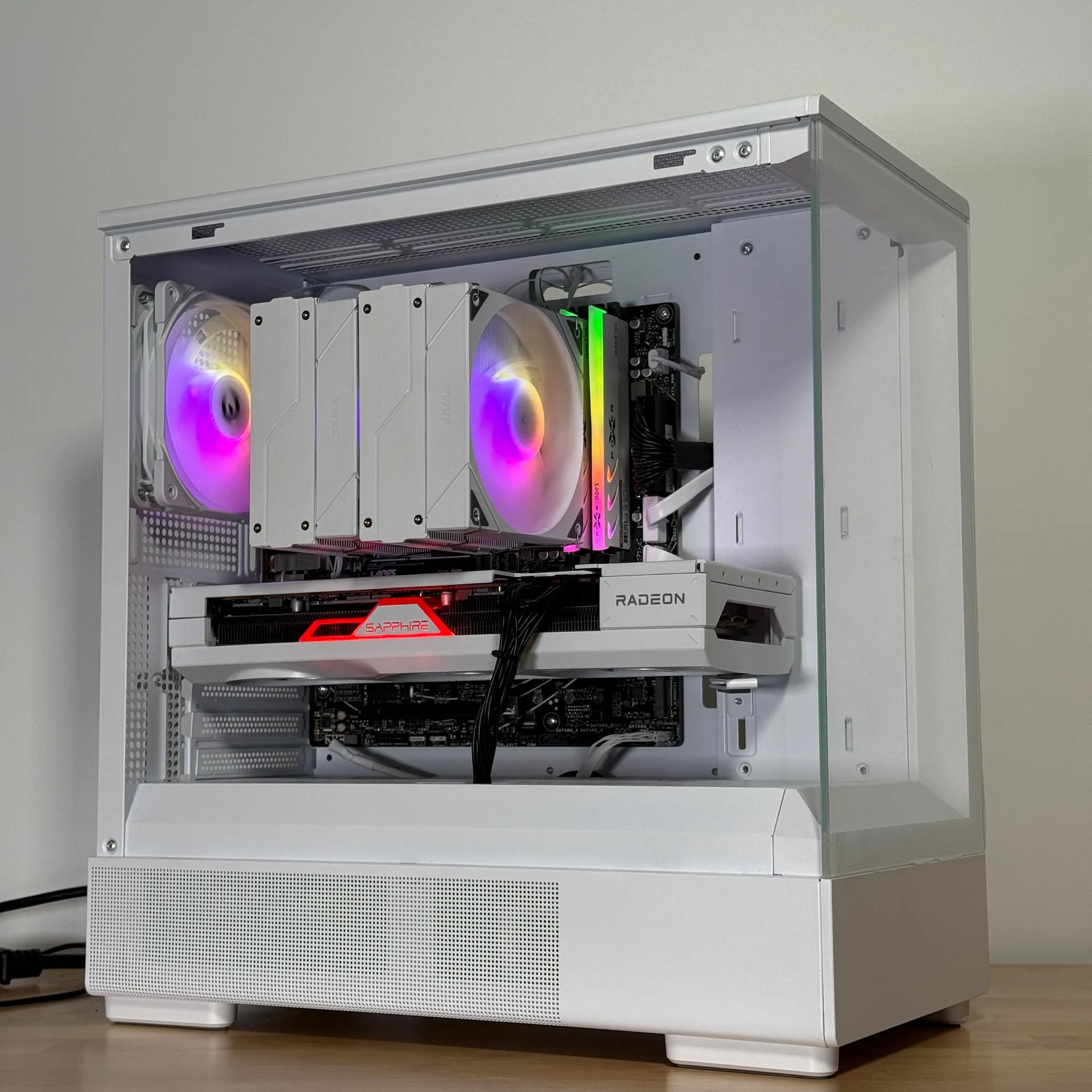 RX 7800XT Ryzen 5 7600X Gaming PC