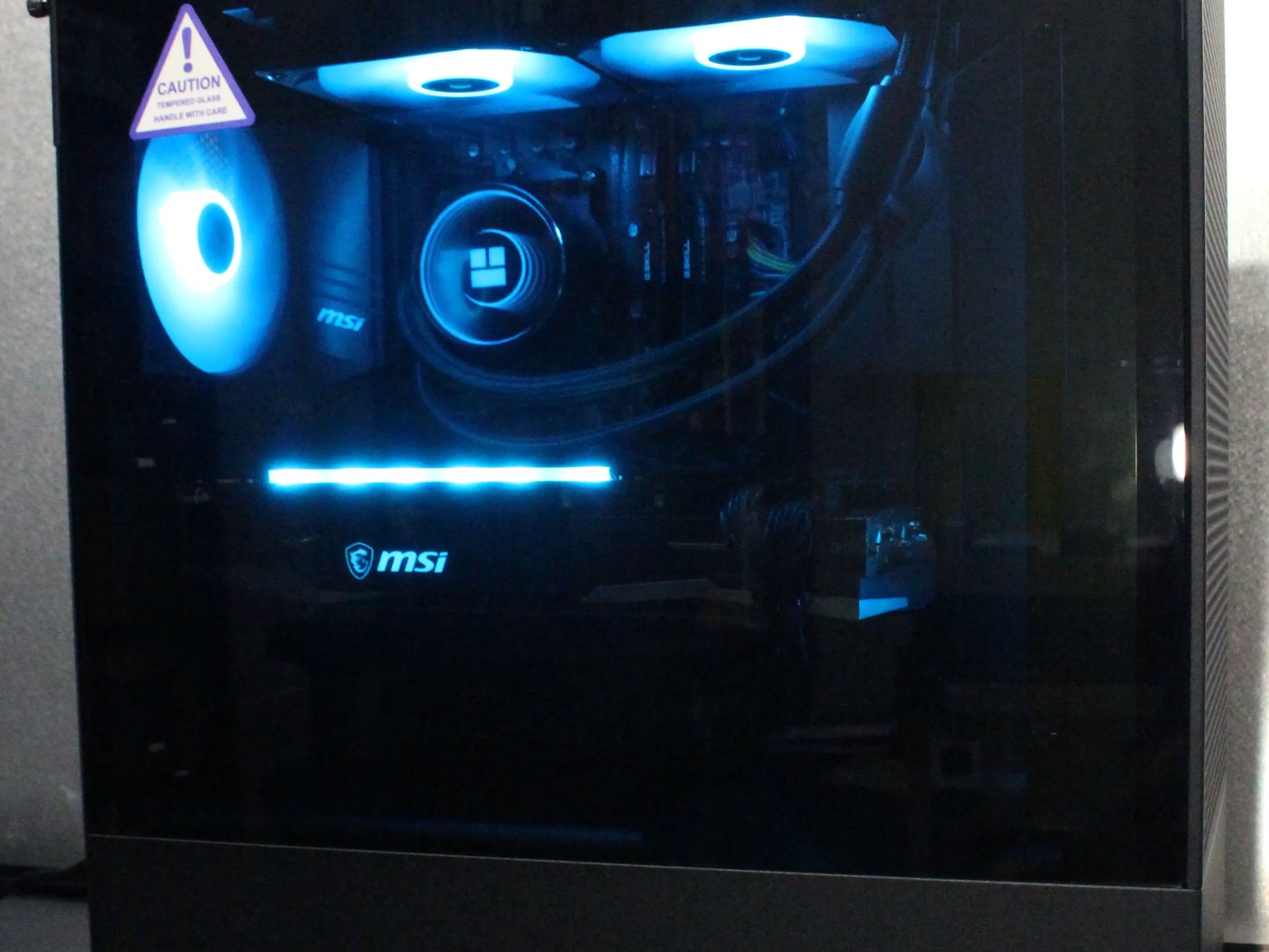ARGB Water Cooled Gaming PC / Ryzen 5 5600X / RX 6800 16GB / 16GB DDR-4 3600 / 1TB / Windows 11 Pro