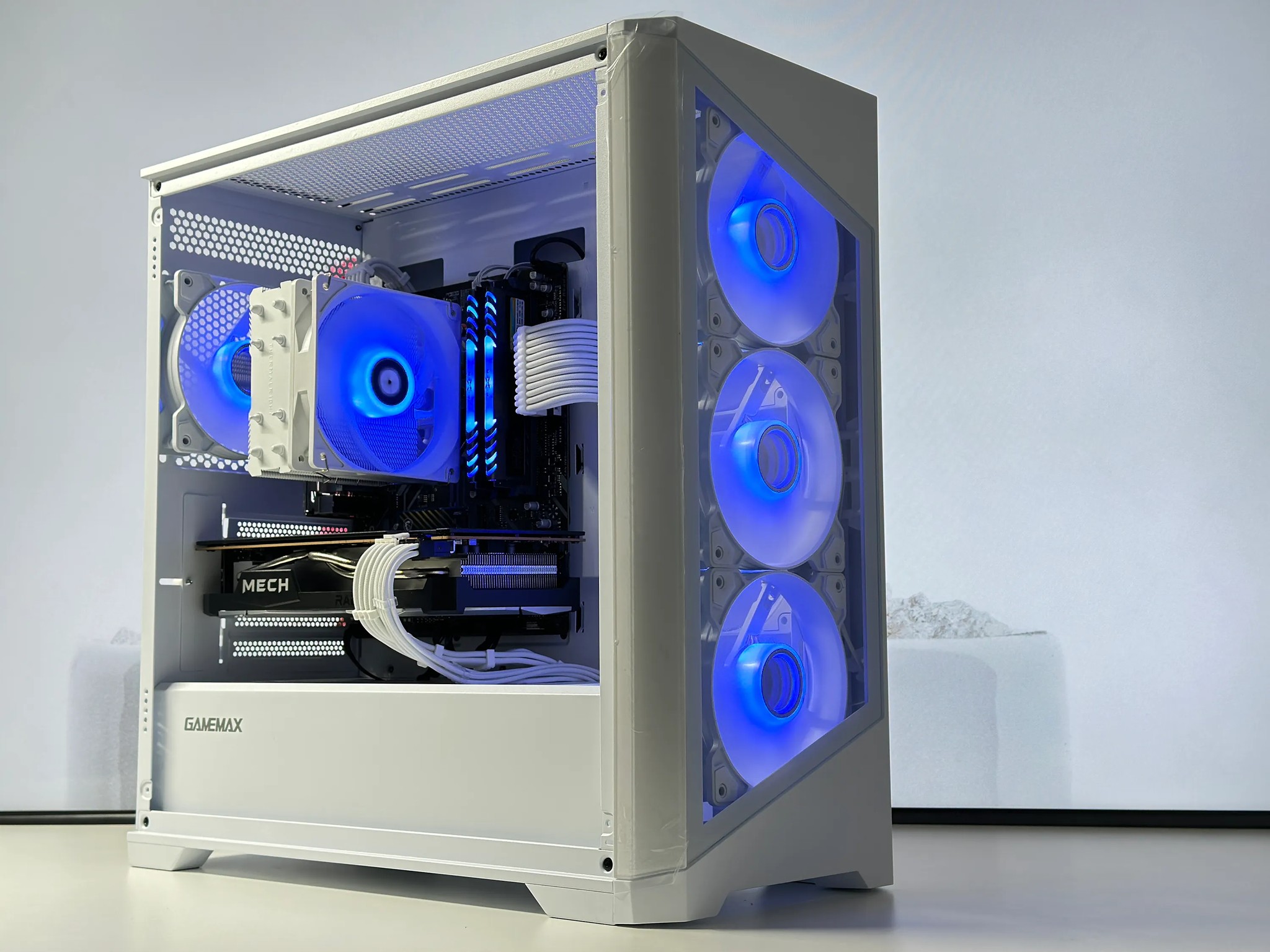 🧊Iceberg🧊 AMD RX 6700 XT 12GB🌨️AMD Ryzen 5 5600X 6Core🌨️32GB DDR4🌨️ 1TB SSD NVME