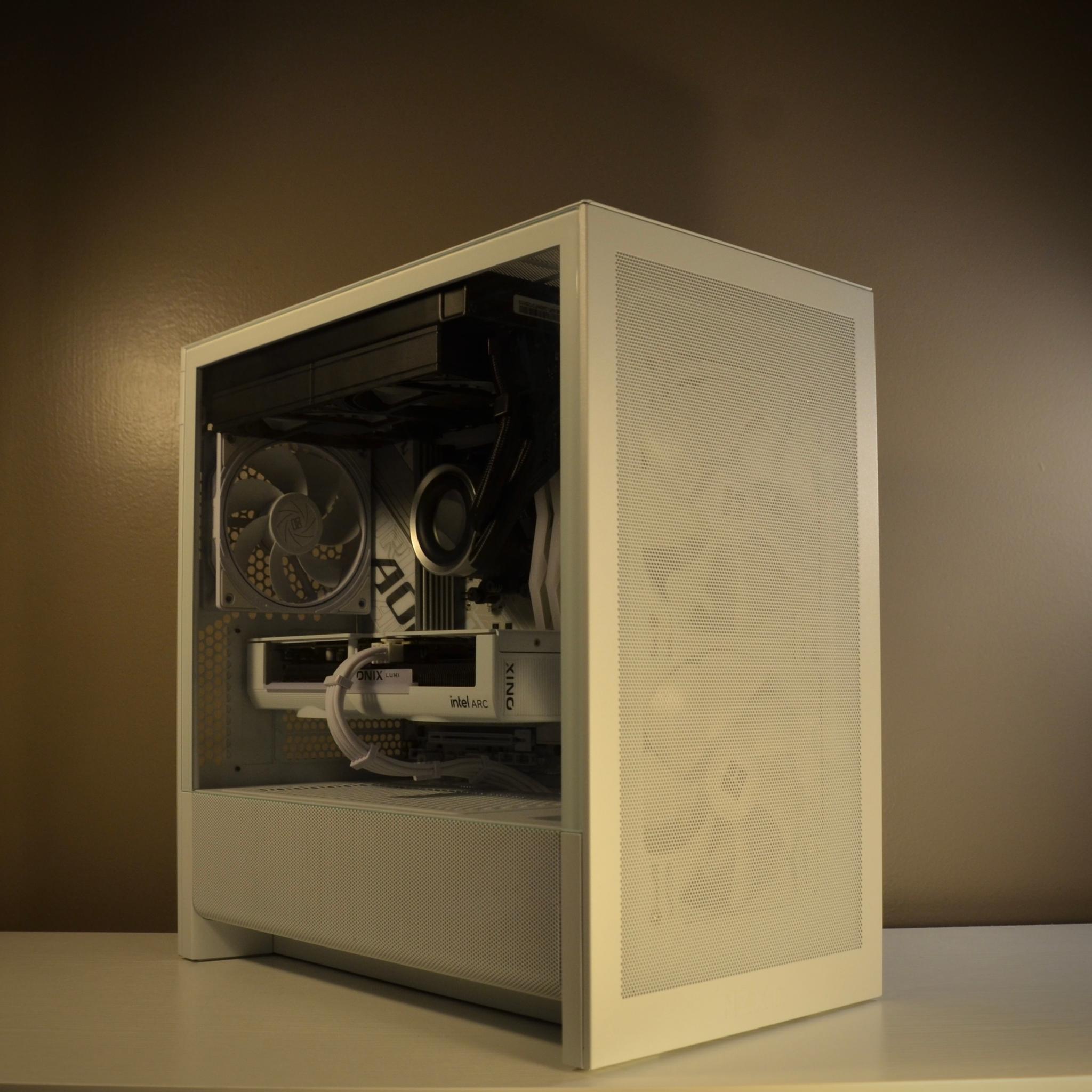 Clean White Gaming PC
